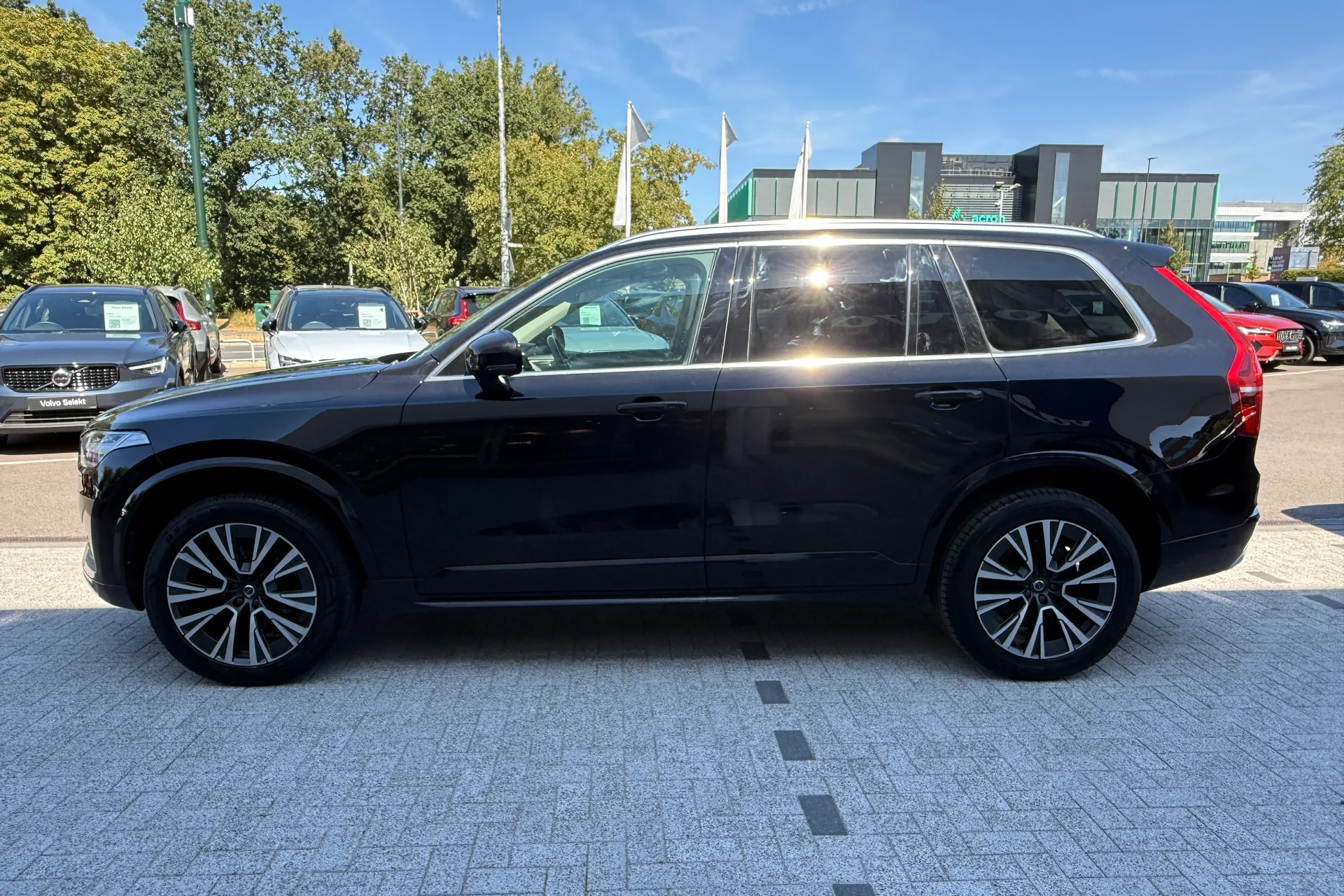 Volvo XC90 thumbnail image number 14