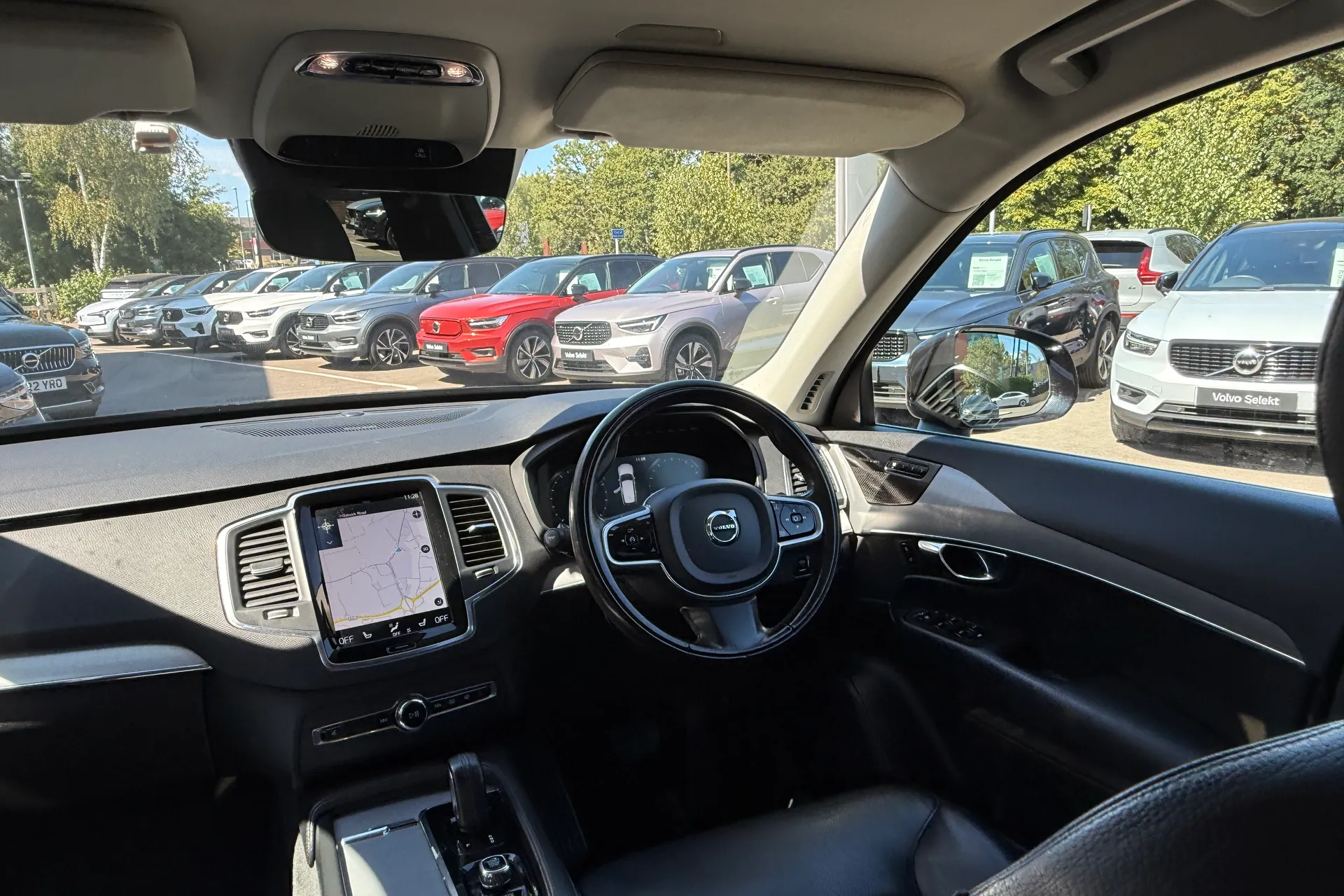 Volvo XC90 thumbnail image number 35