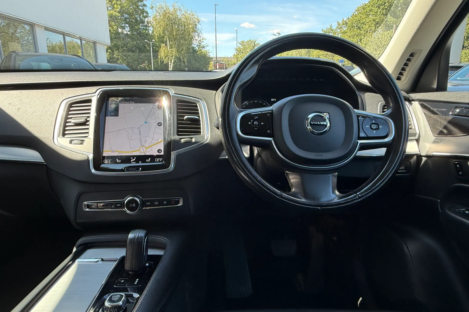 Volvo XC90 thumbnail image number 36