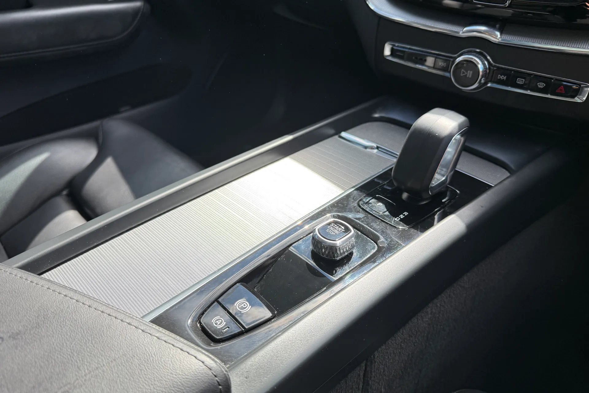 Volvo XC60 thumbnail image number 42