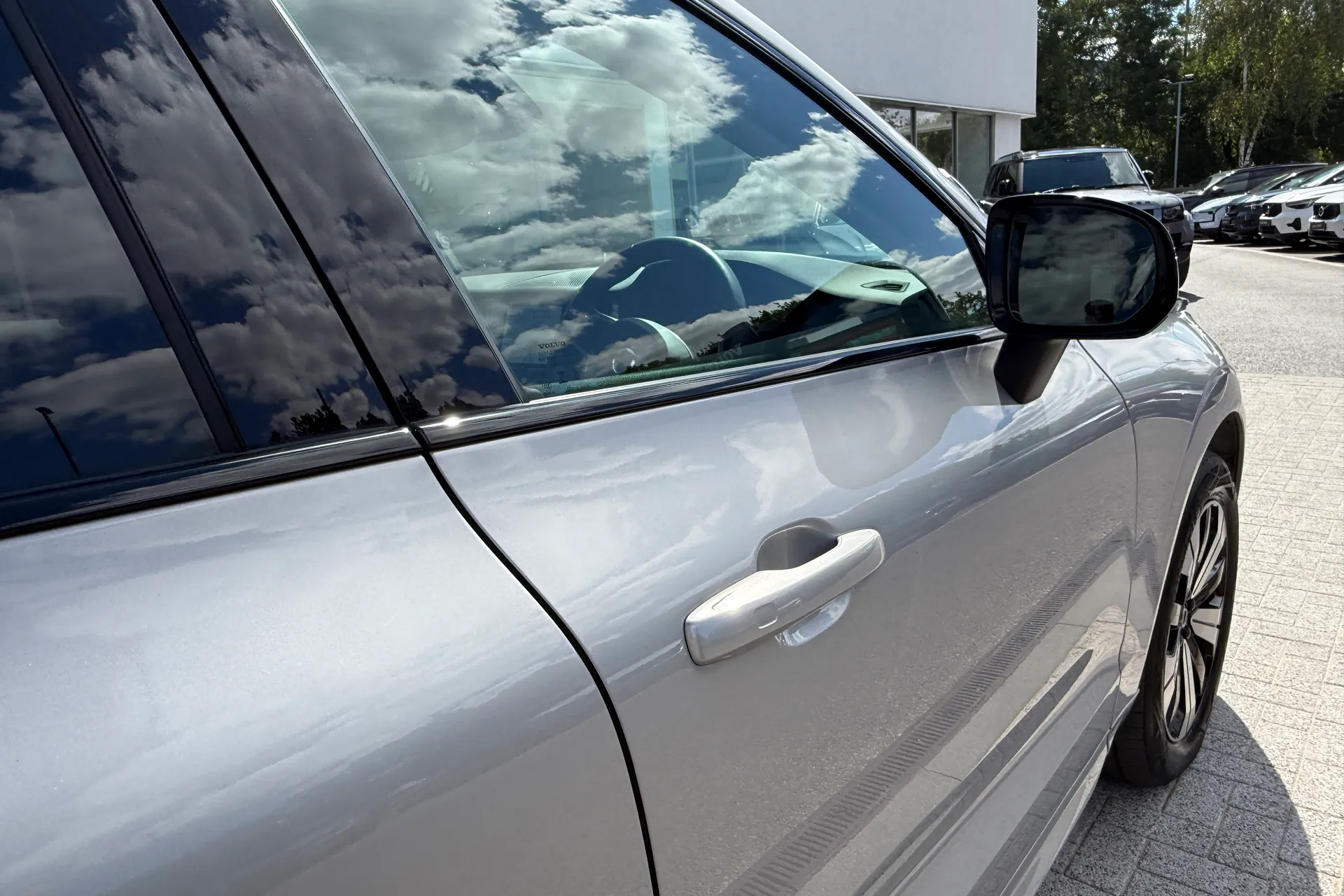 Volvo XC60 thumbnail image number 15