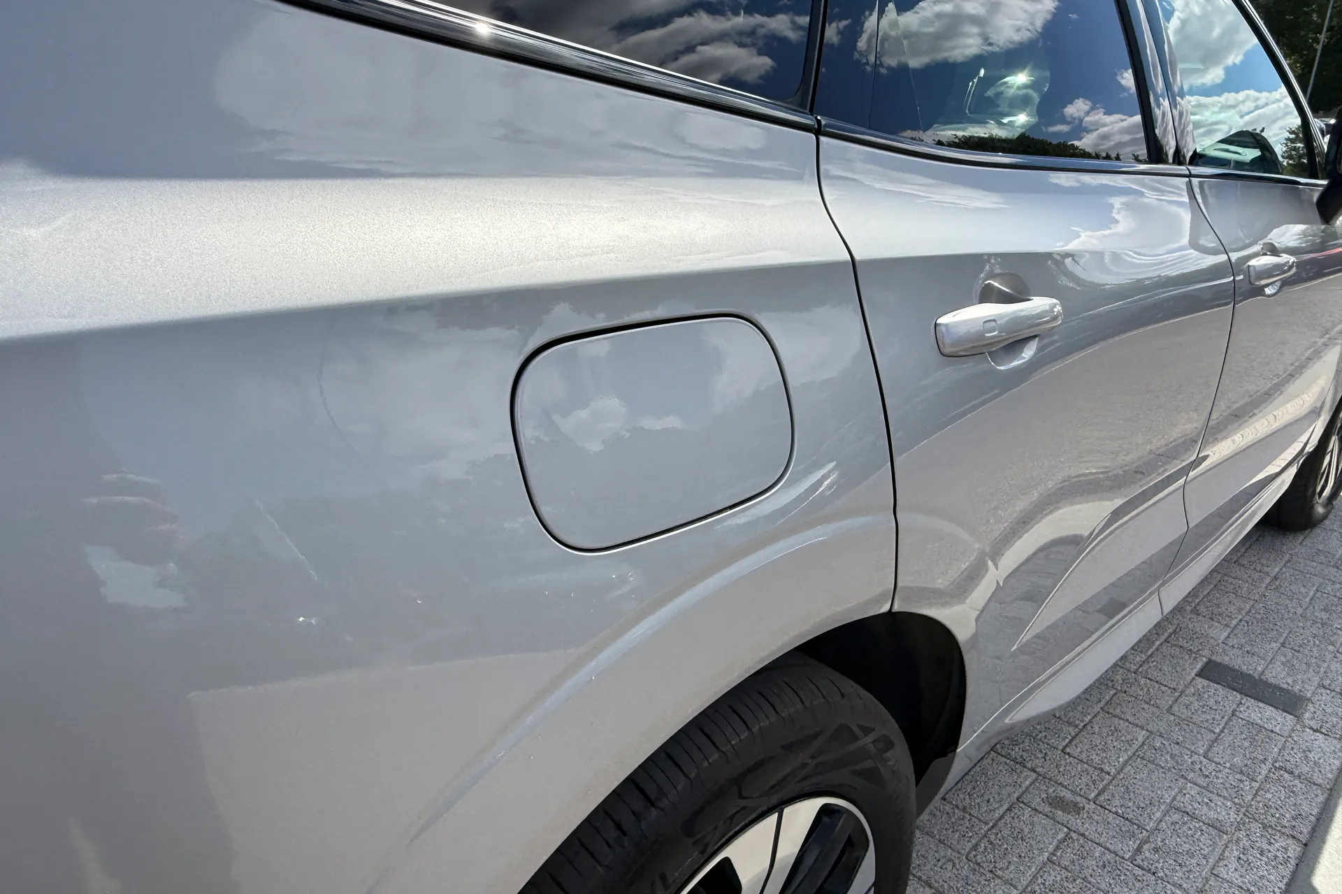 Volvo XC60 thumbnail image number 16