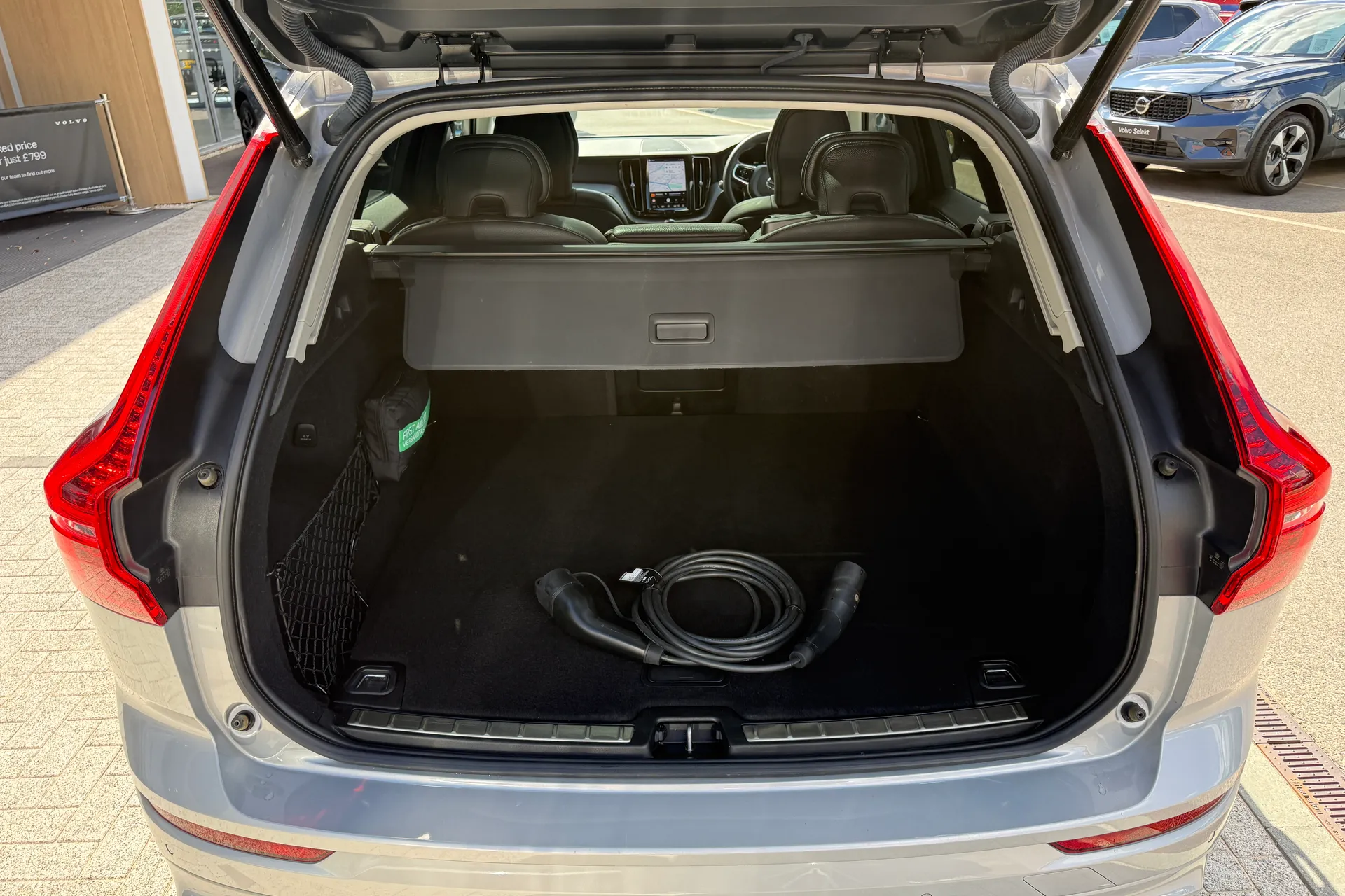 Volvo XC60 thumbnail image number 20