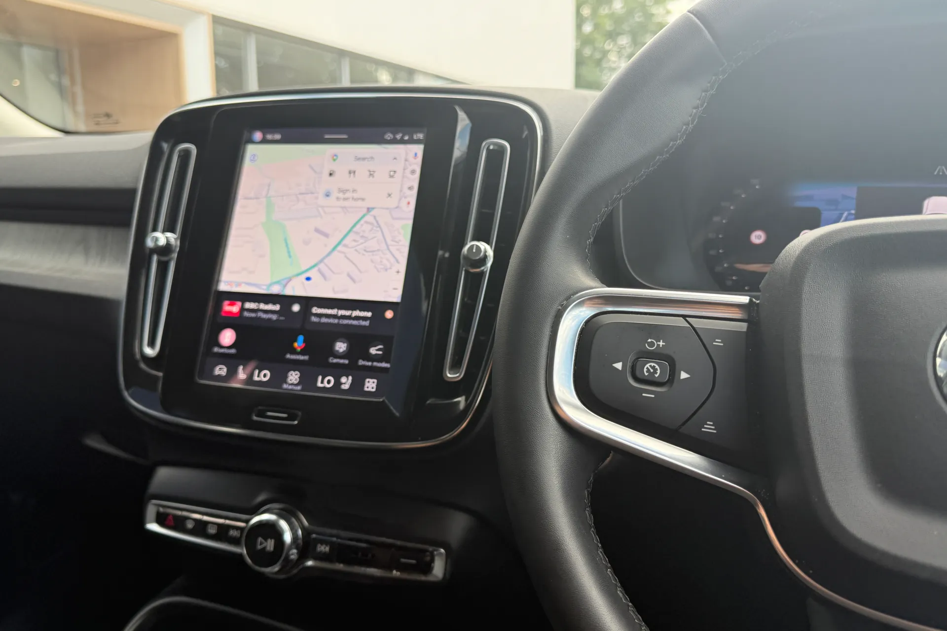 Volvo XC40 thumbnail image number 35