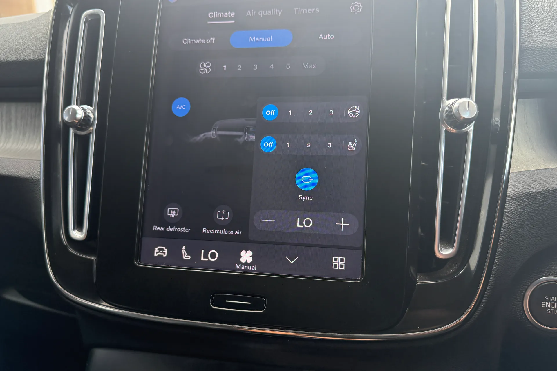 Volvo XC40 thumbnail image number 39