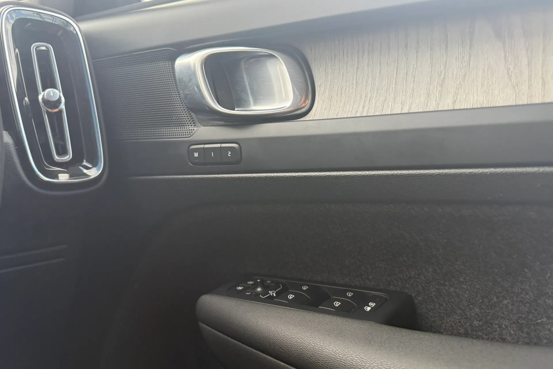 Volvo XC40 thumbnail image number 41