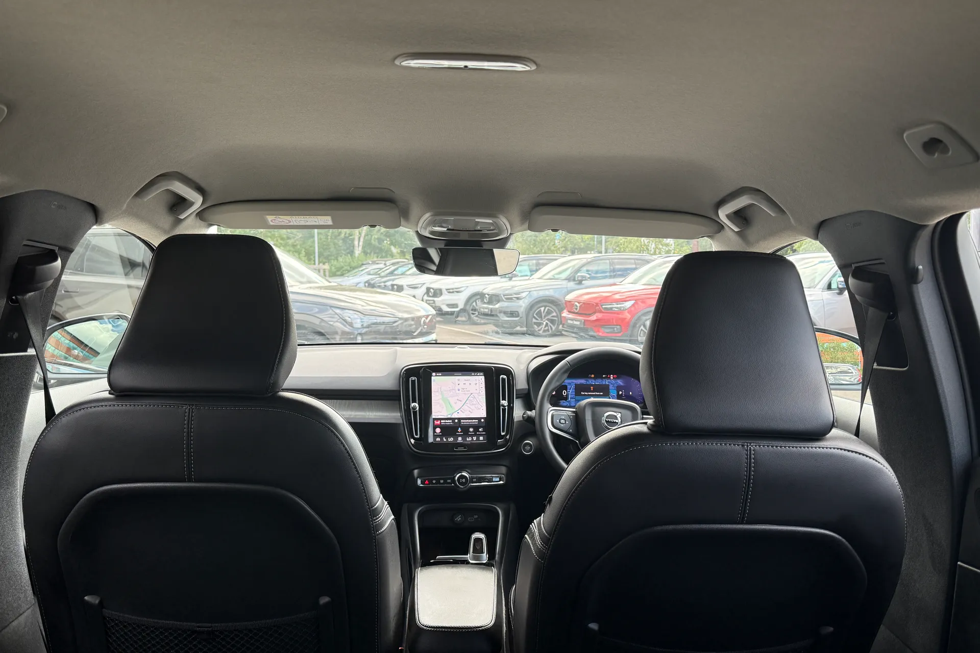 Volvo XC40 thumbnail image number 22