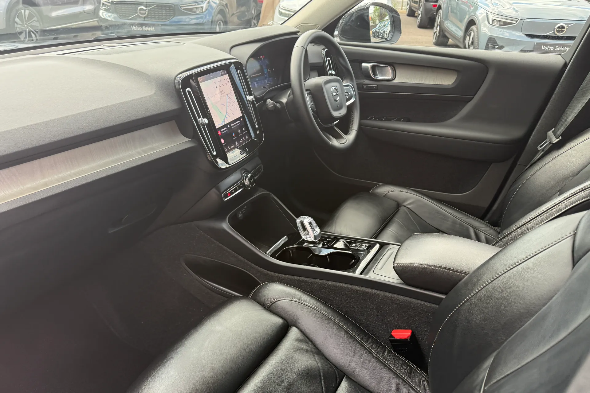 Volvo XC40 thumbnail image number 27