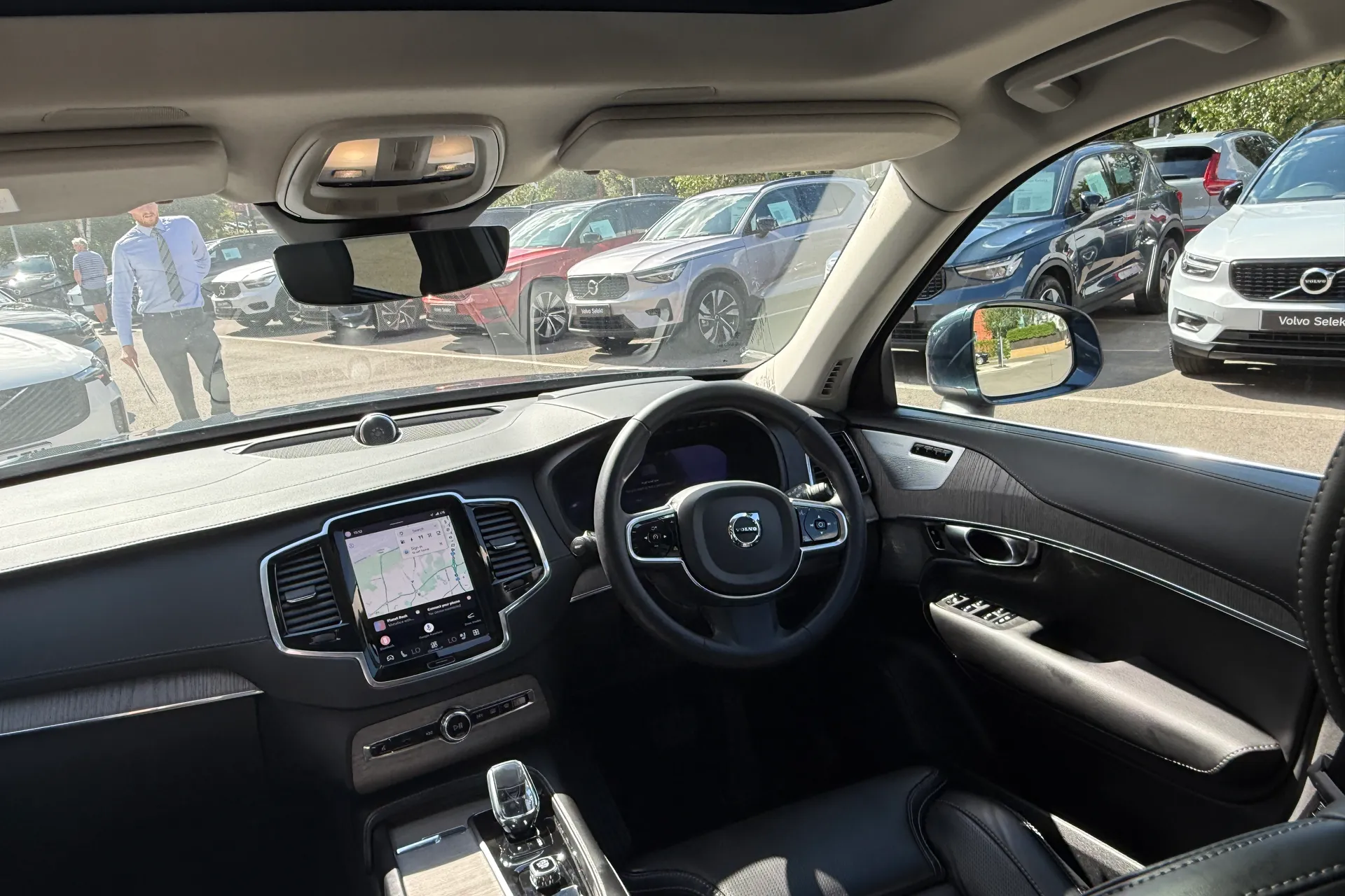 Volvo XC90 thumbnail image number 35