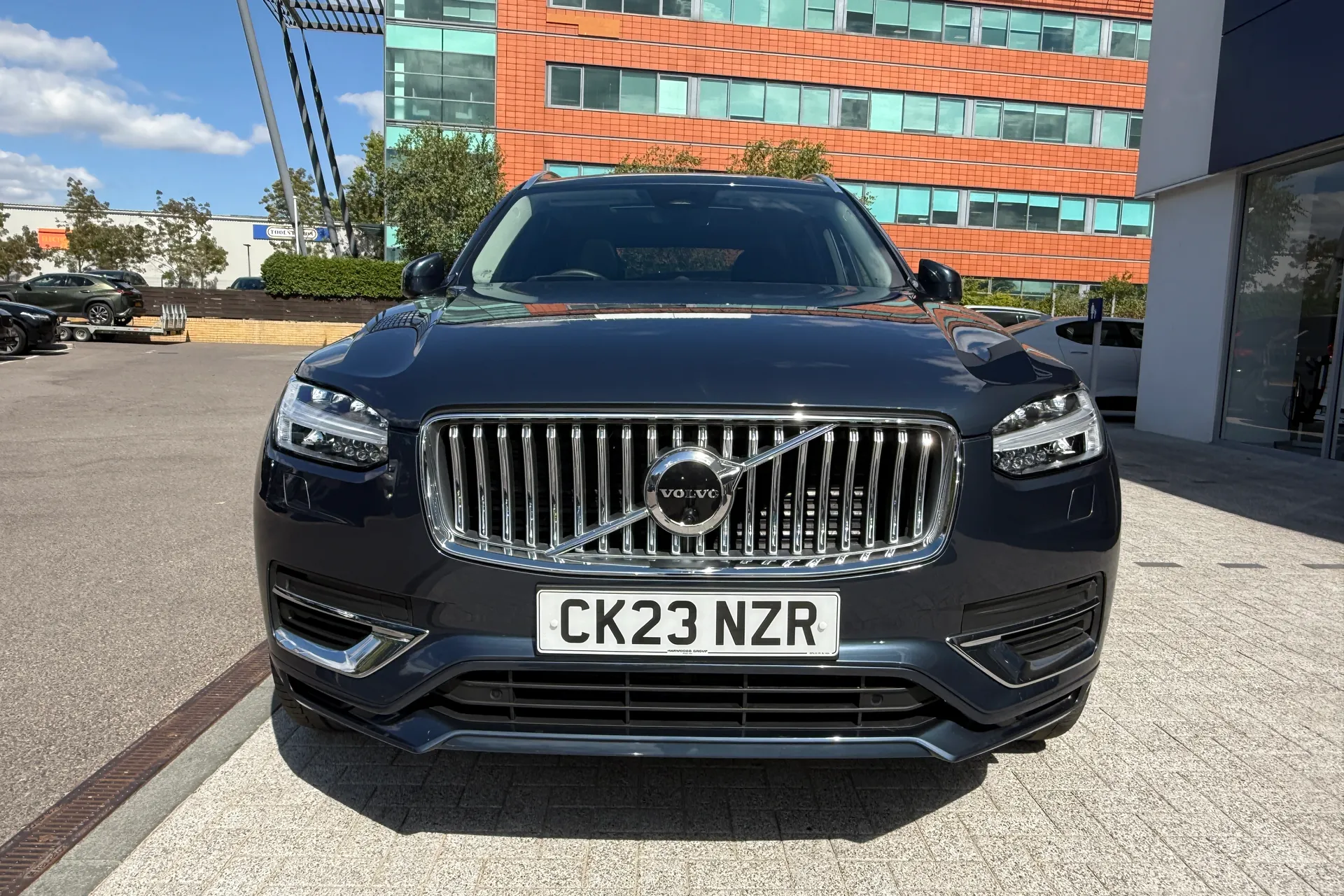 Volvo XC90 thumbnail image number 16