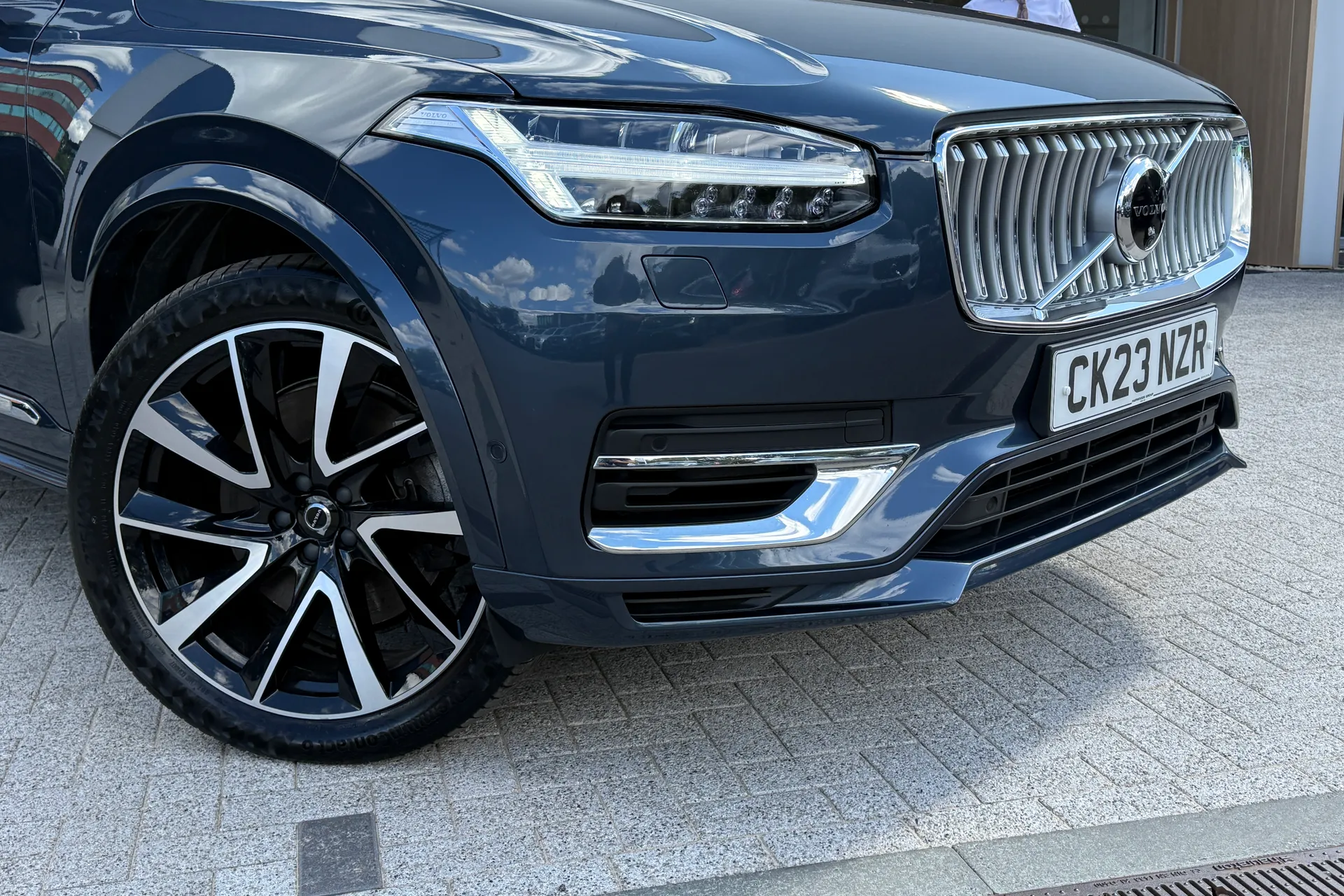 Volvo XC90 thumbnail image number 10