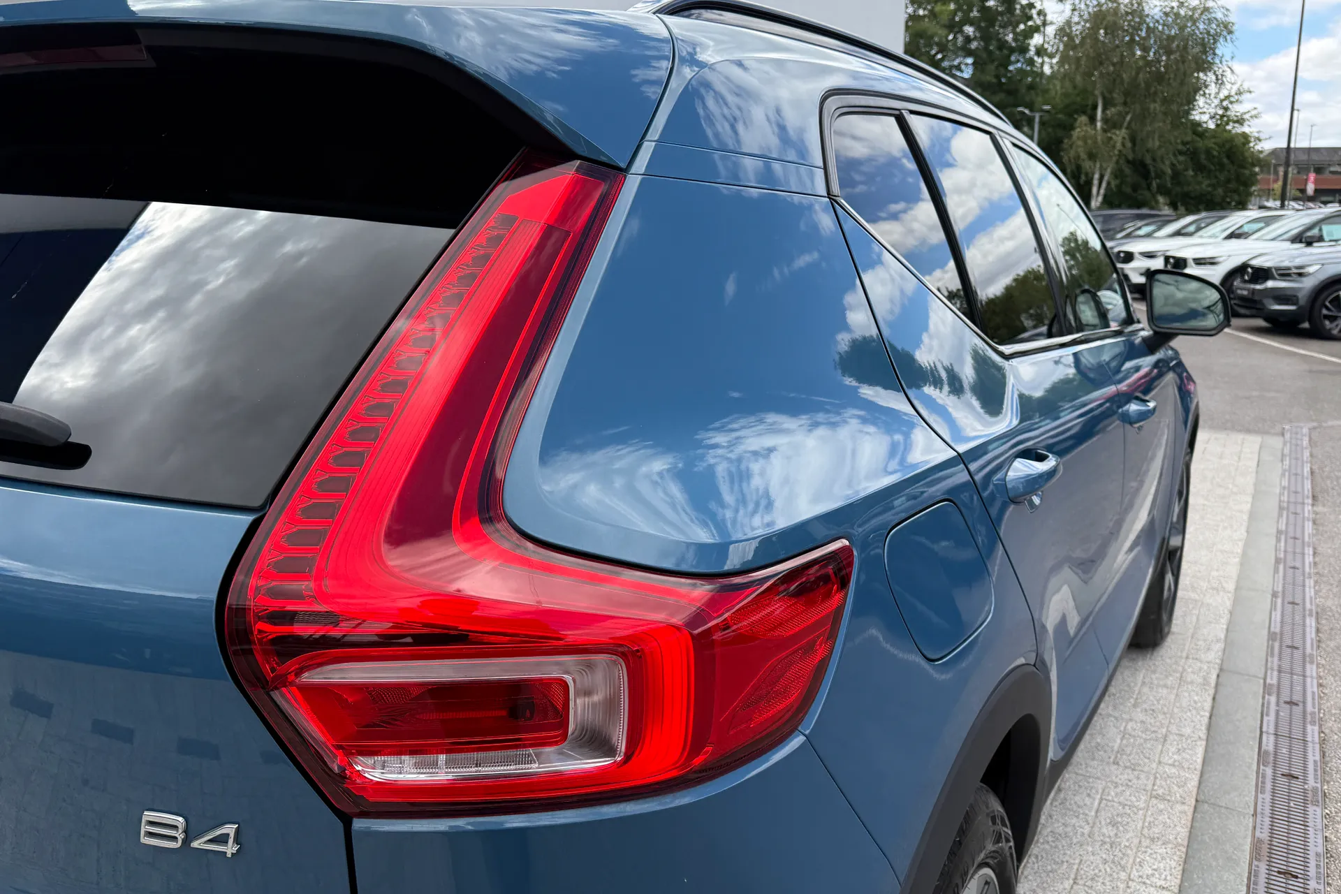 Volvo XC40 thumbnail image number 17