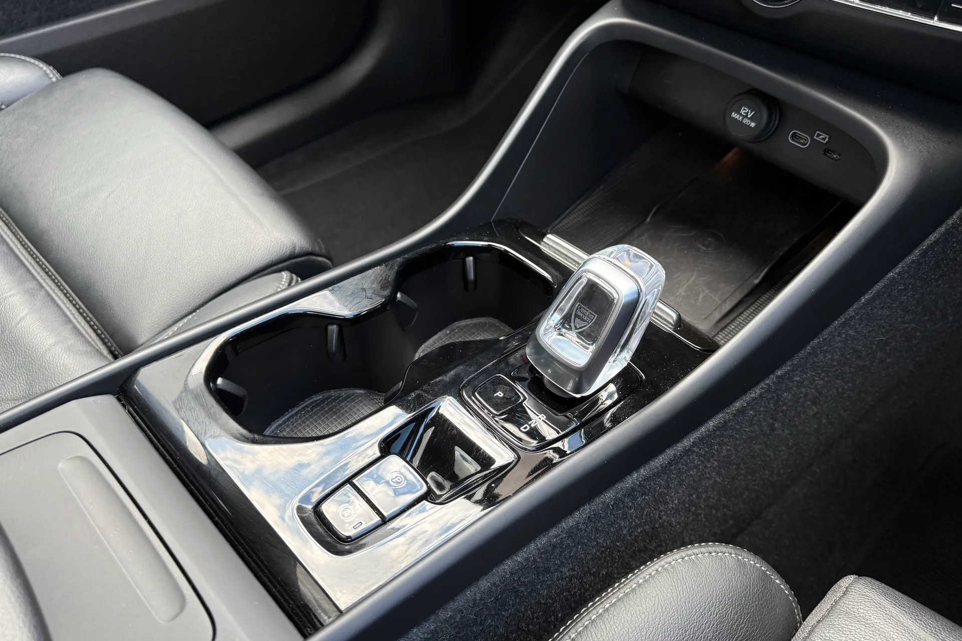 Volvo XC40 thumbnail image number 43