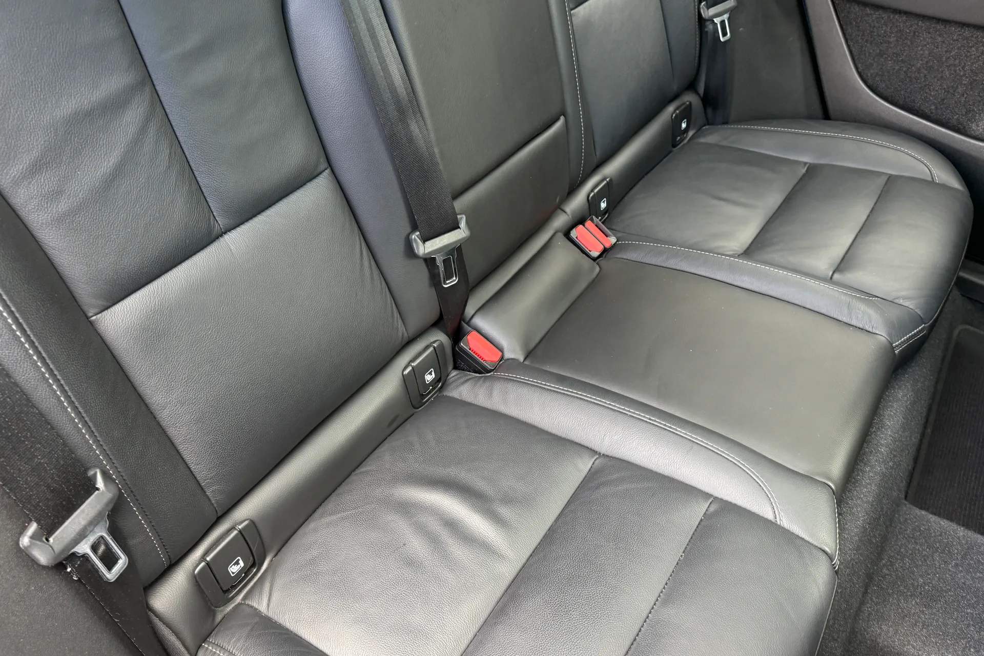 Volvo XC40 thumbnail image number 25