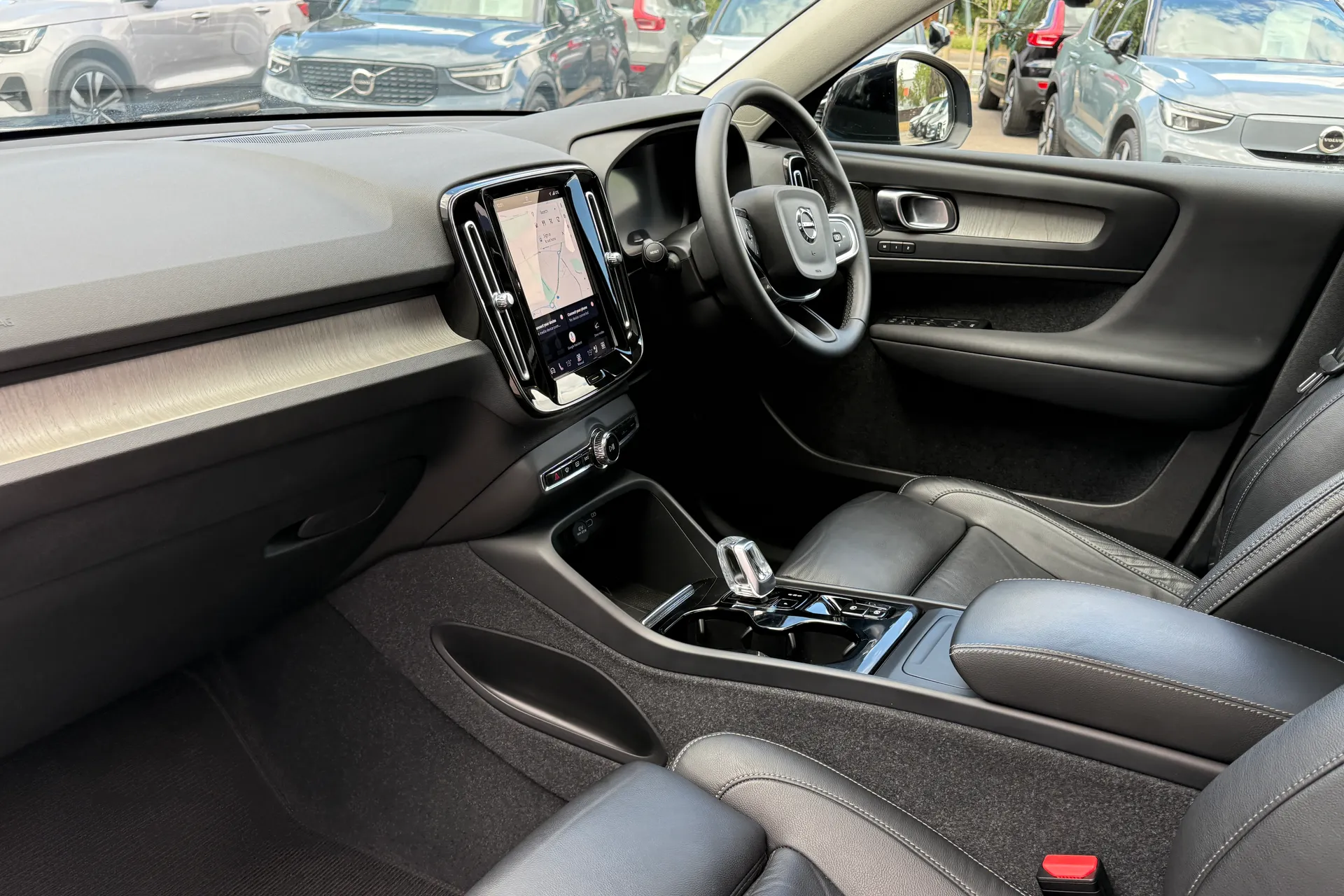 Volvo XC40 thumbnail image number 27