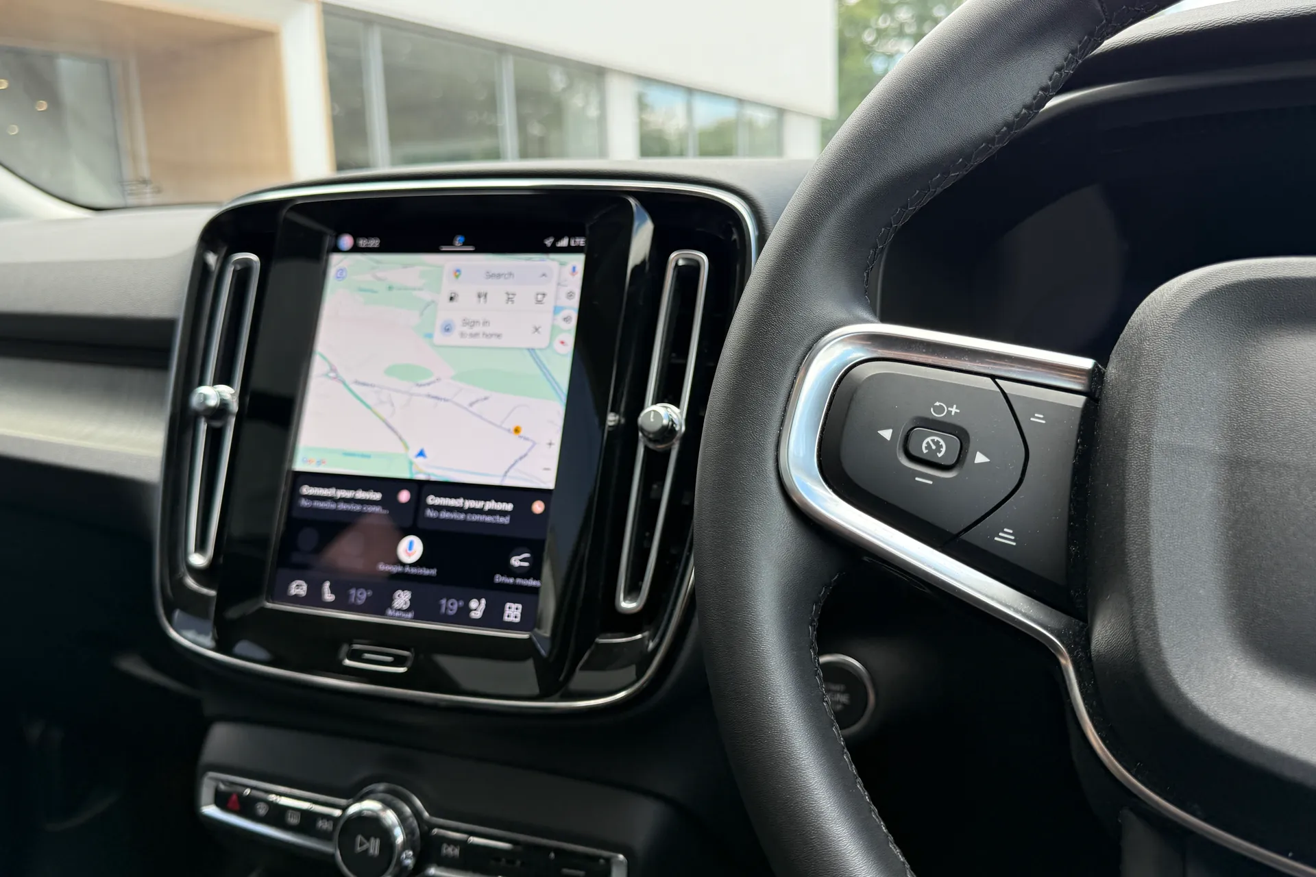 Volvo XC40 thumbnail image number 35