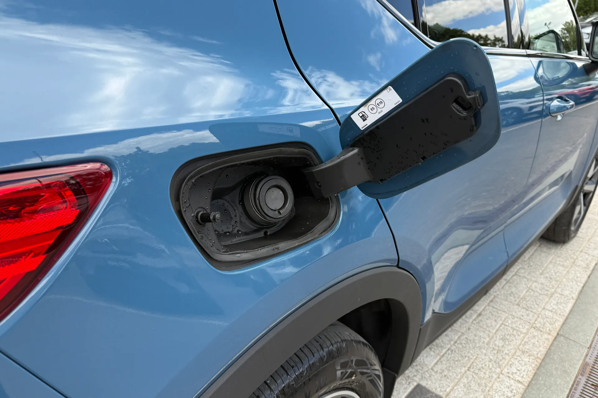 Volvo XC40 thumbnail image number 16