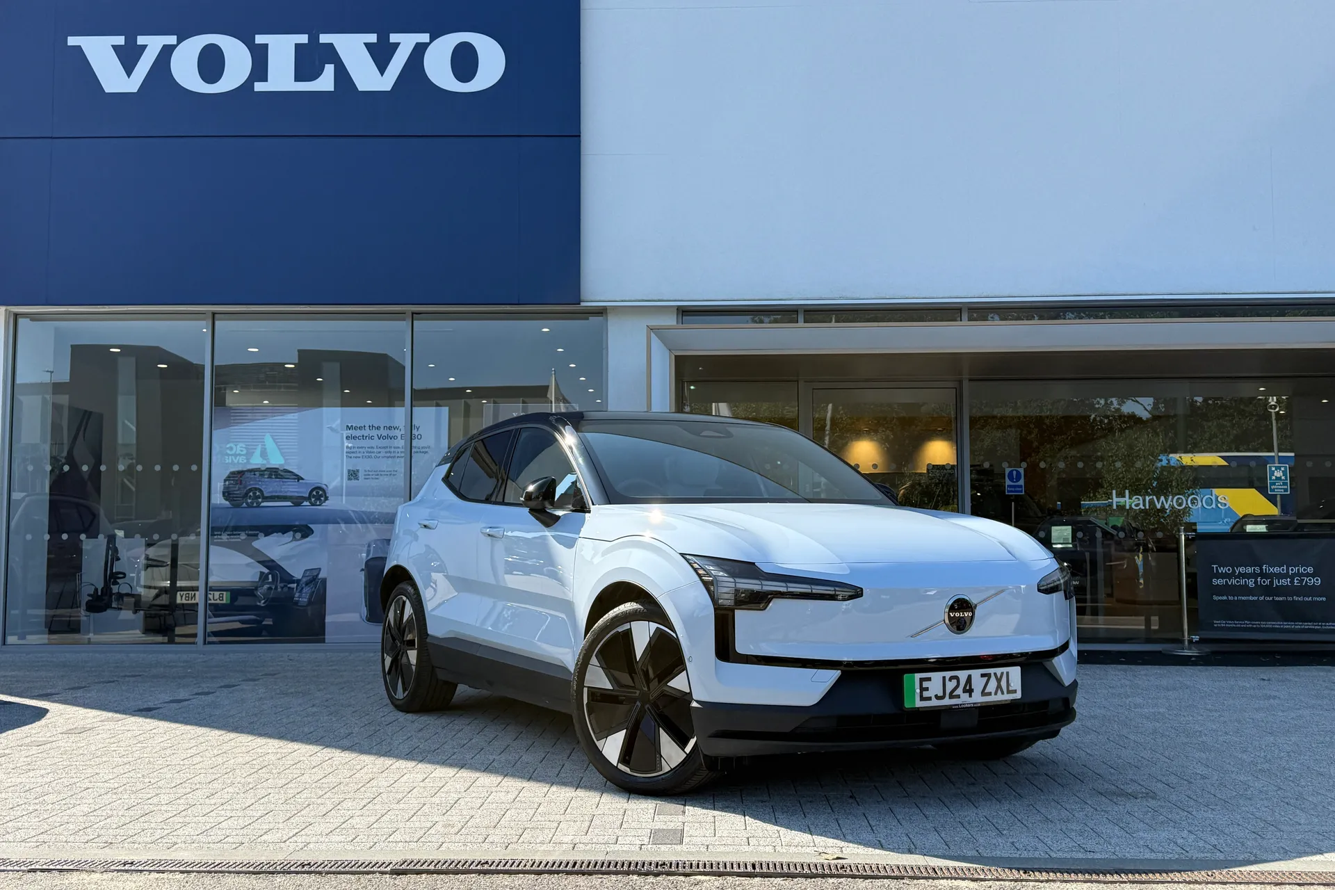 Volvo EX30 focused image