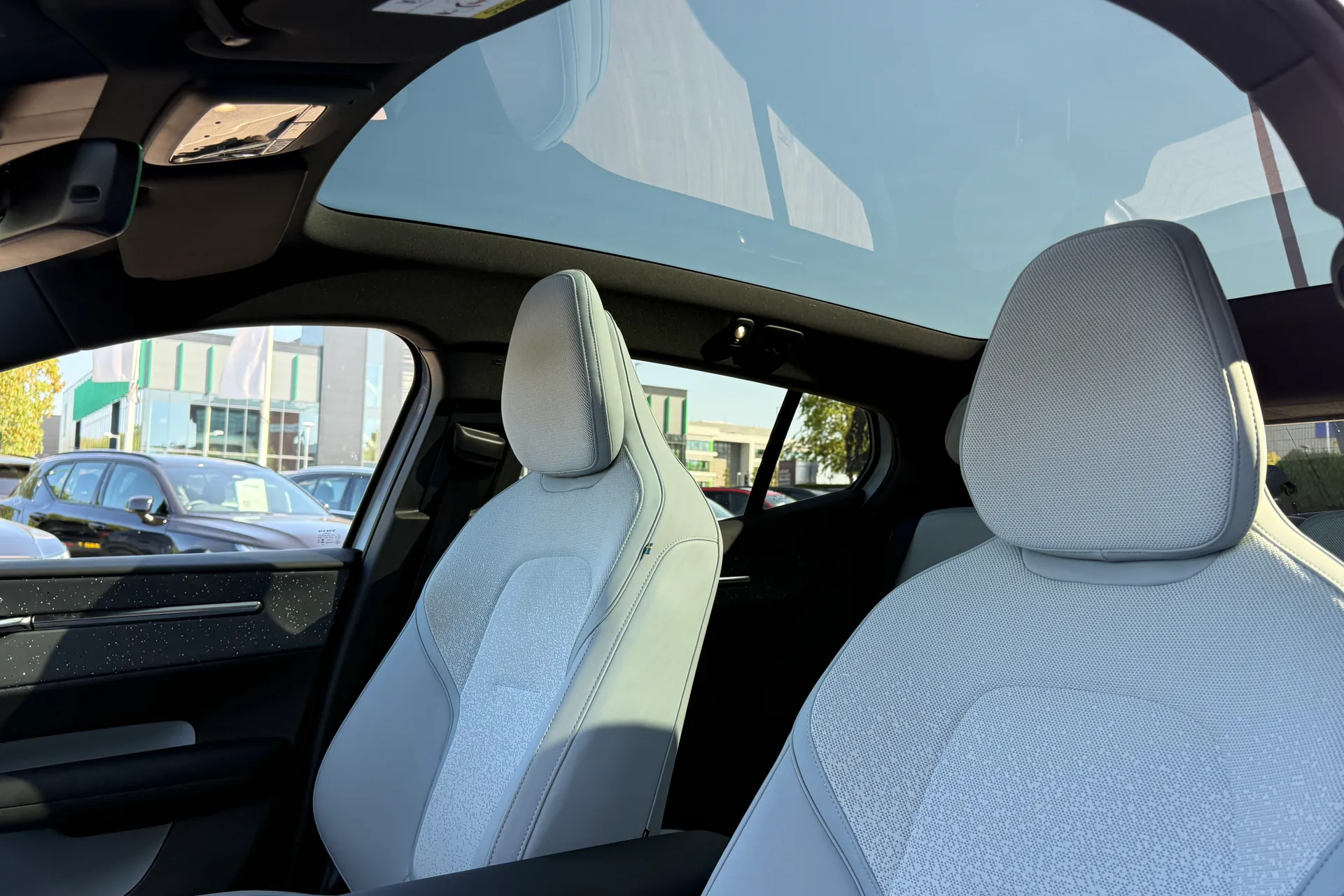Volvo EX30 thumbnail image number 29