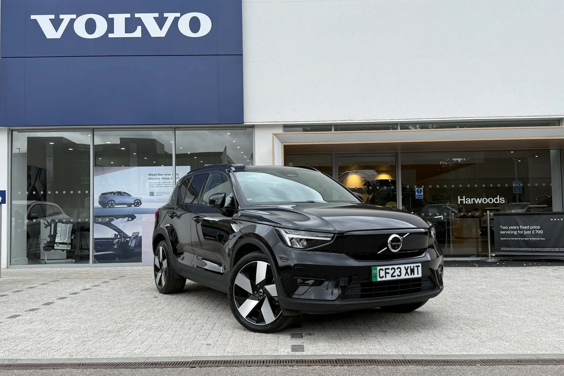 Volvo XC40 focused image