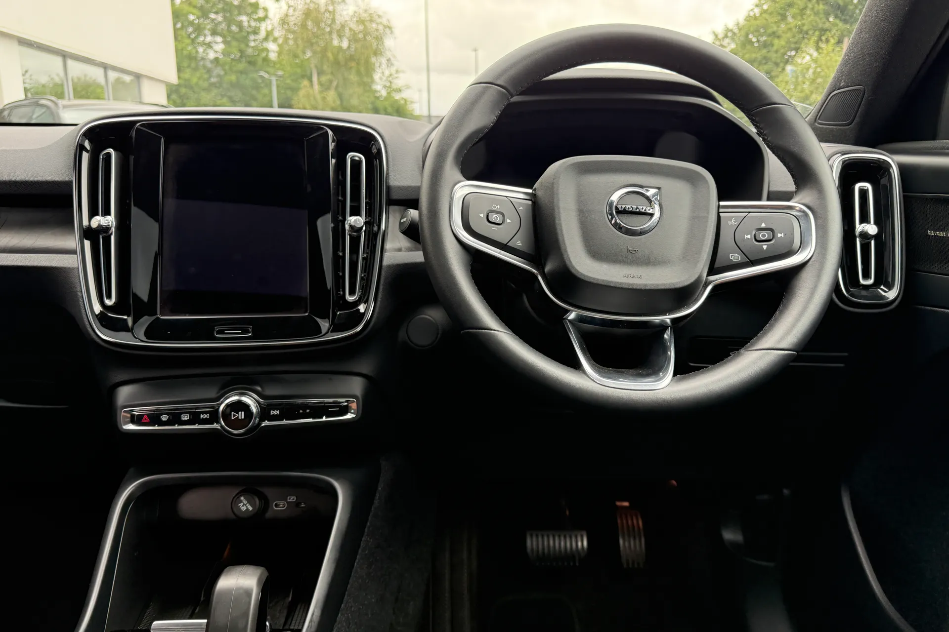 Volvo XC40 thumbnail image number 34