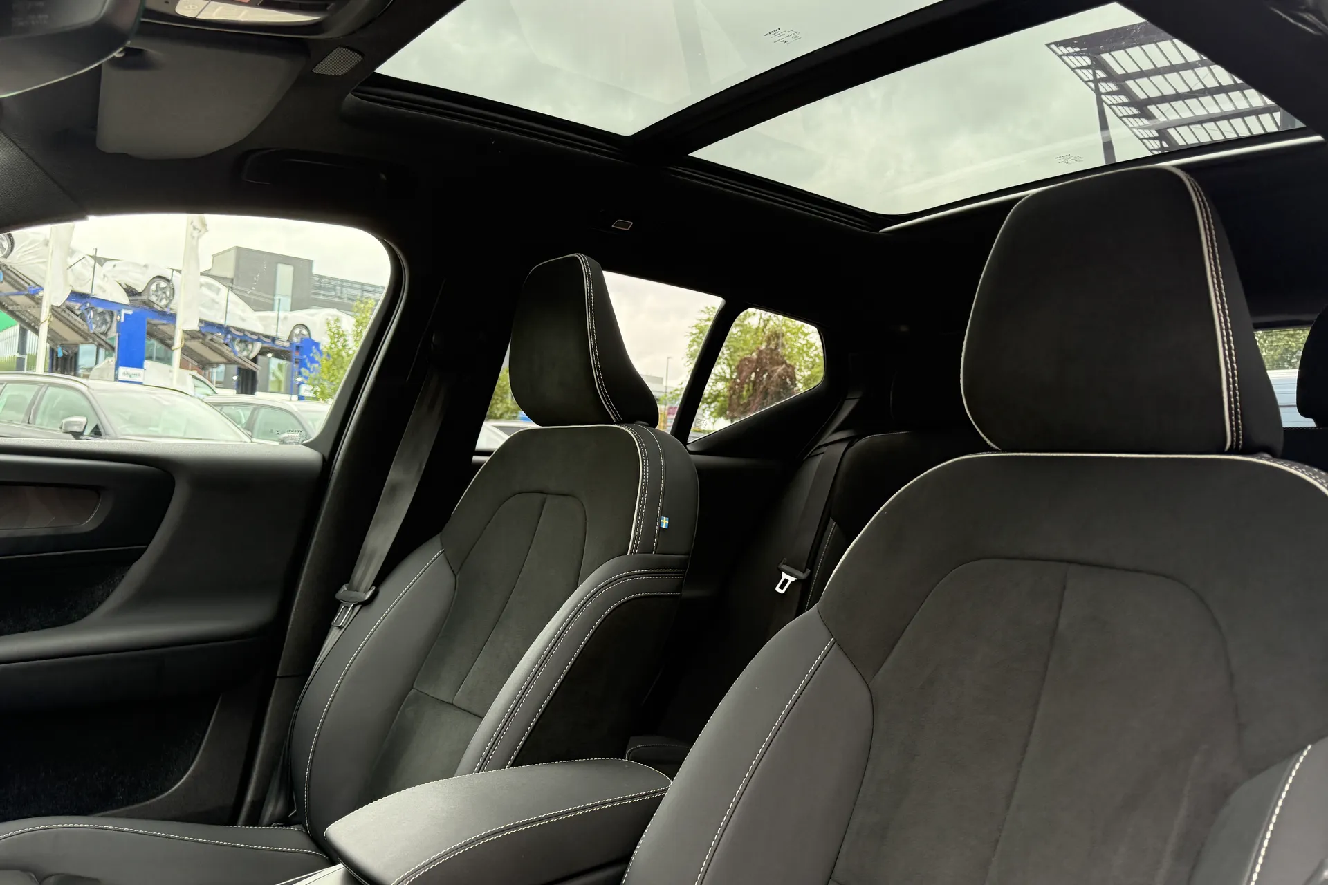 Volvo XC40 thumbnail image number 29