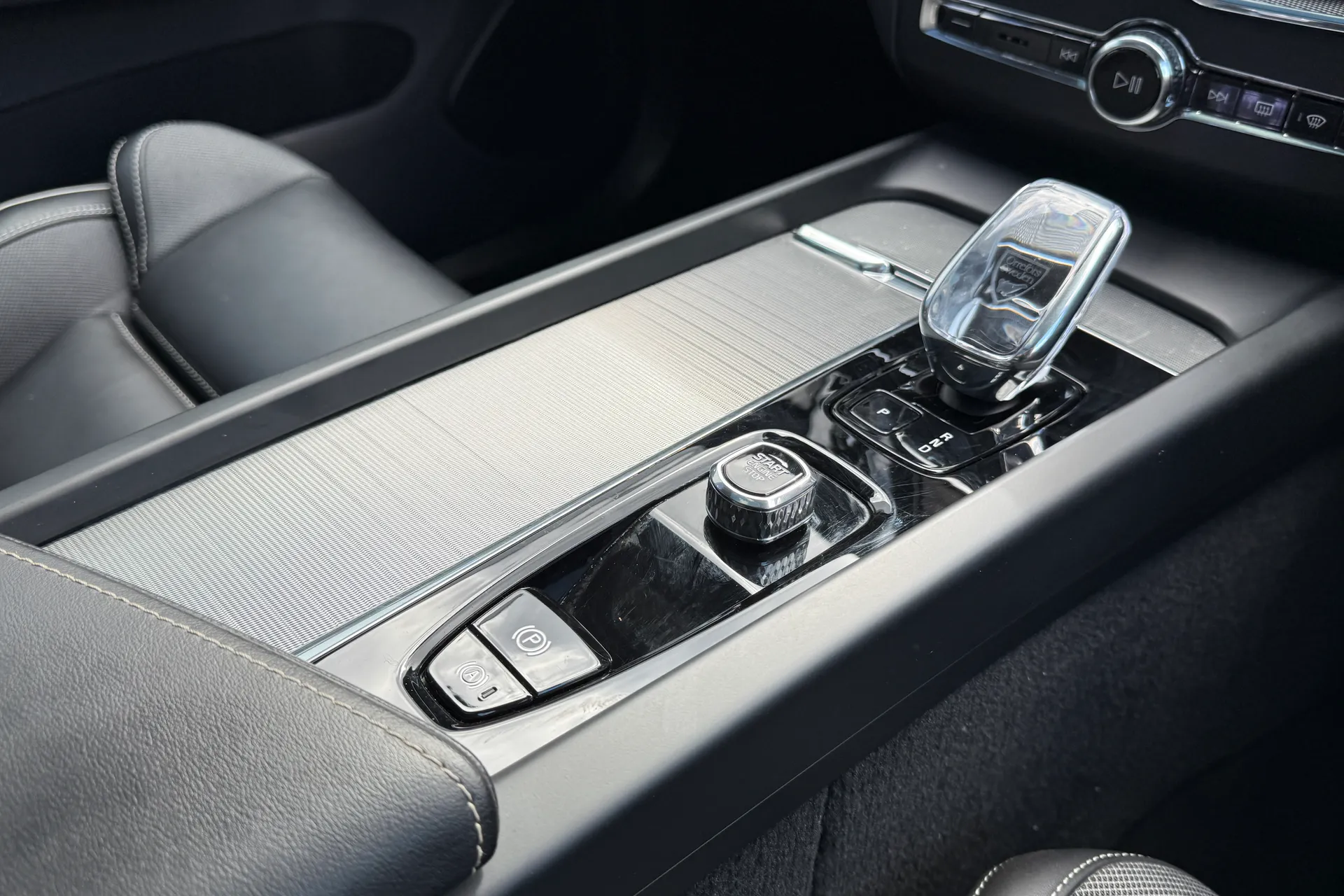 Volvo XC60 thumbnail image number 43