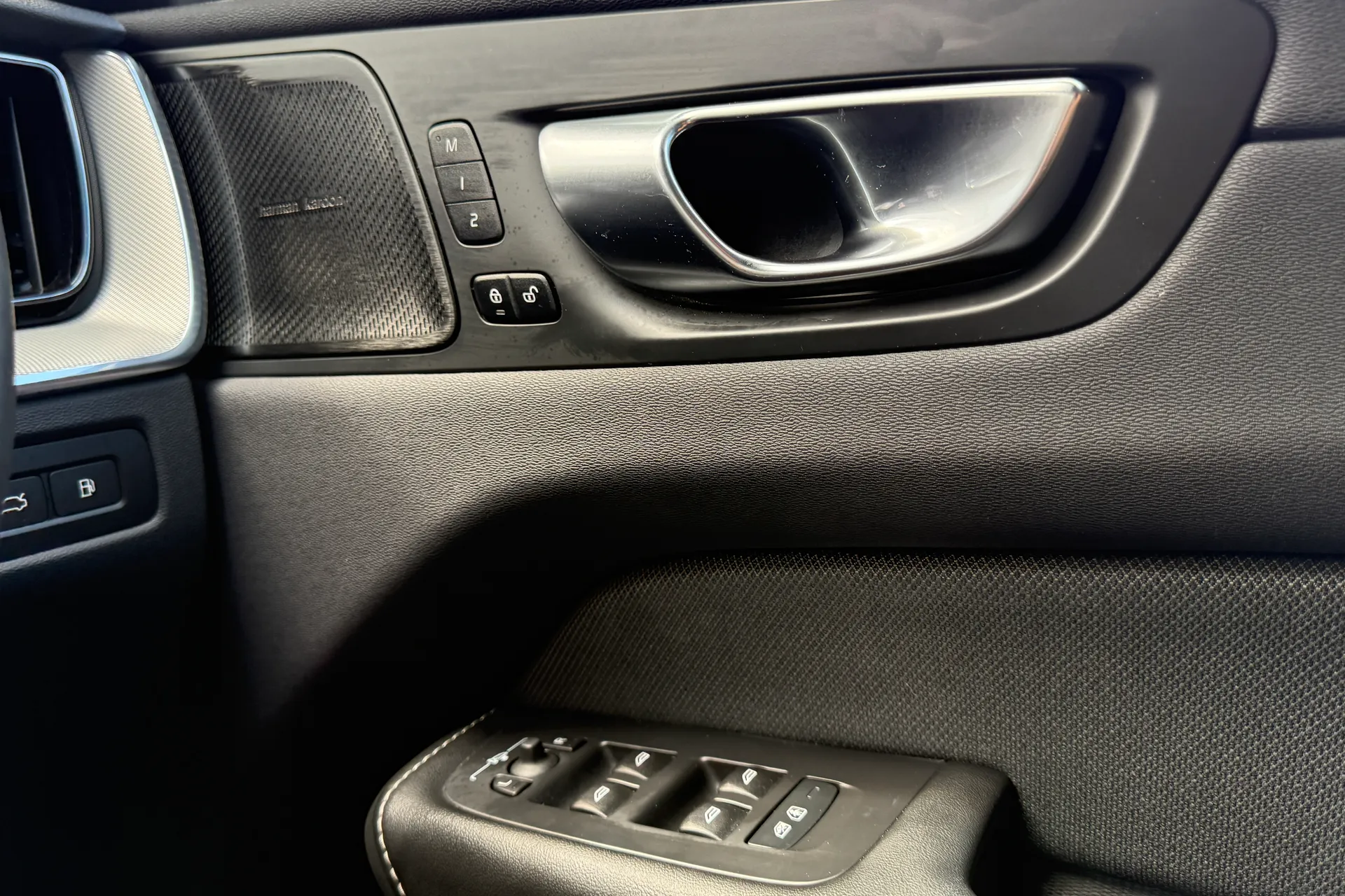 Volvo XC60 thumbnail image number 41