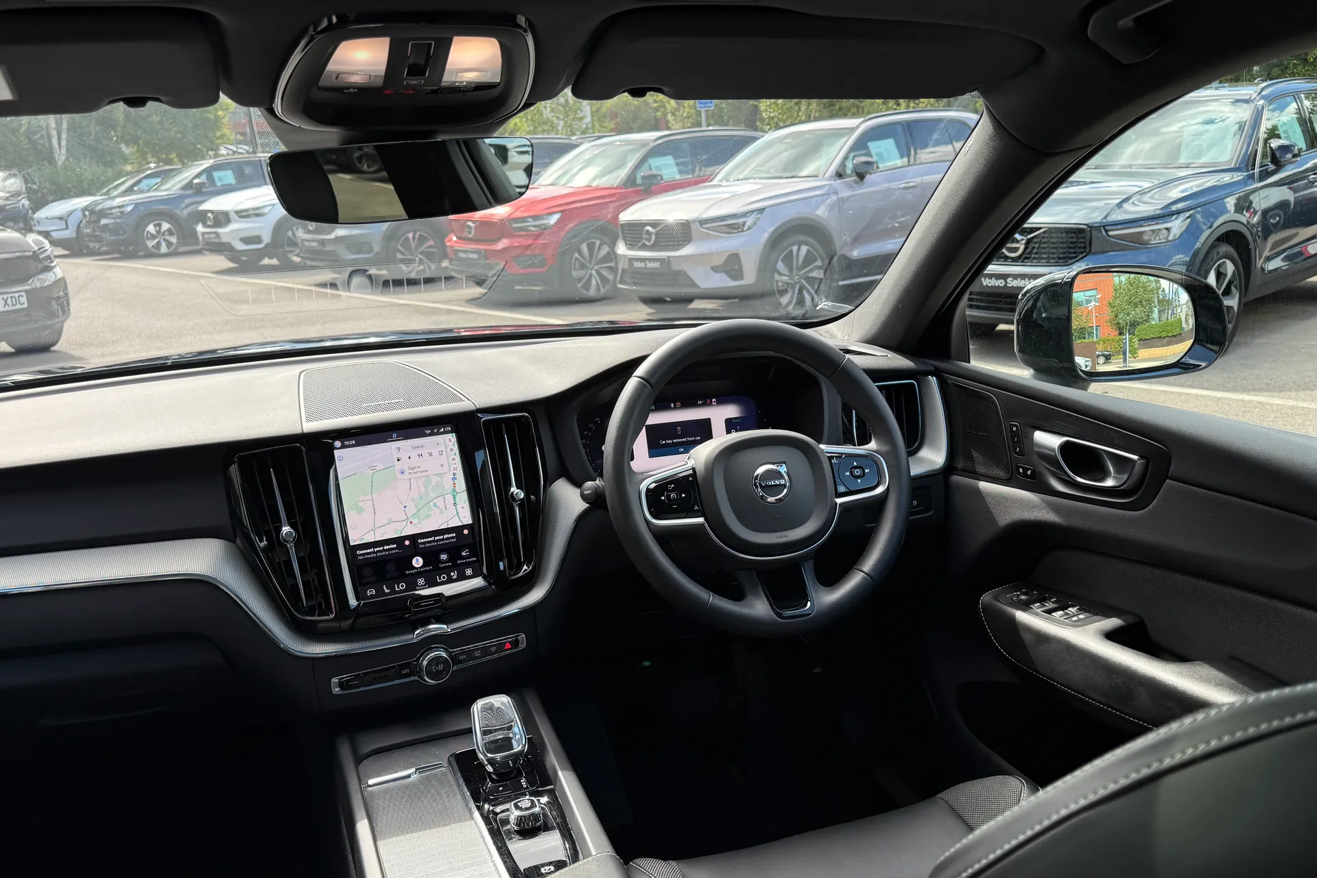 Volvo XC60 thumbnail image number 32