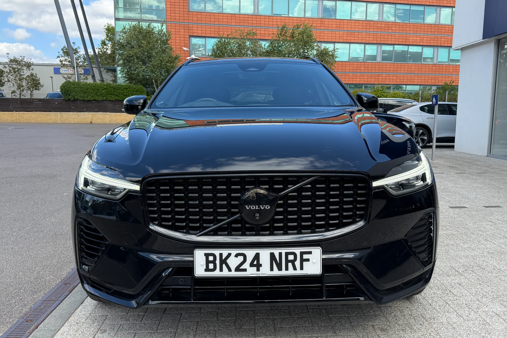 Volvo XC60 thumbnail image number 13