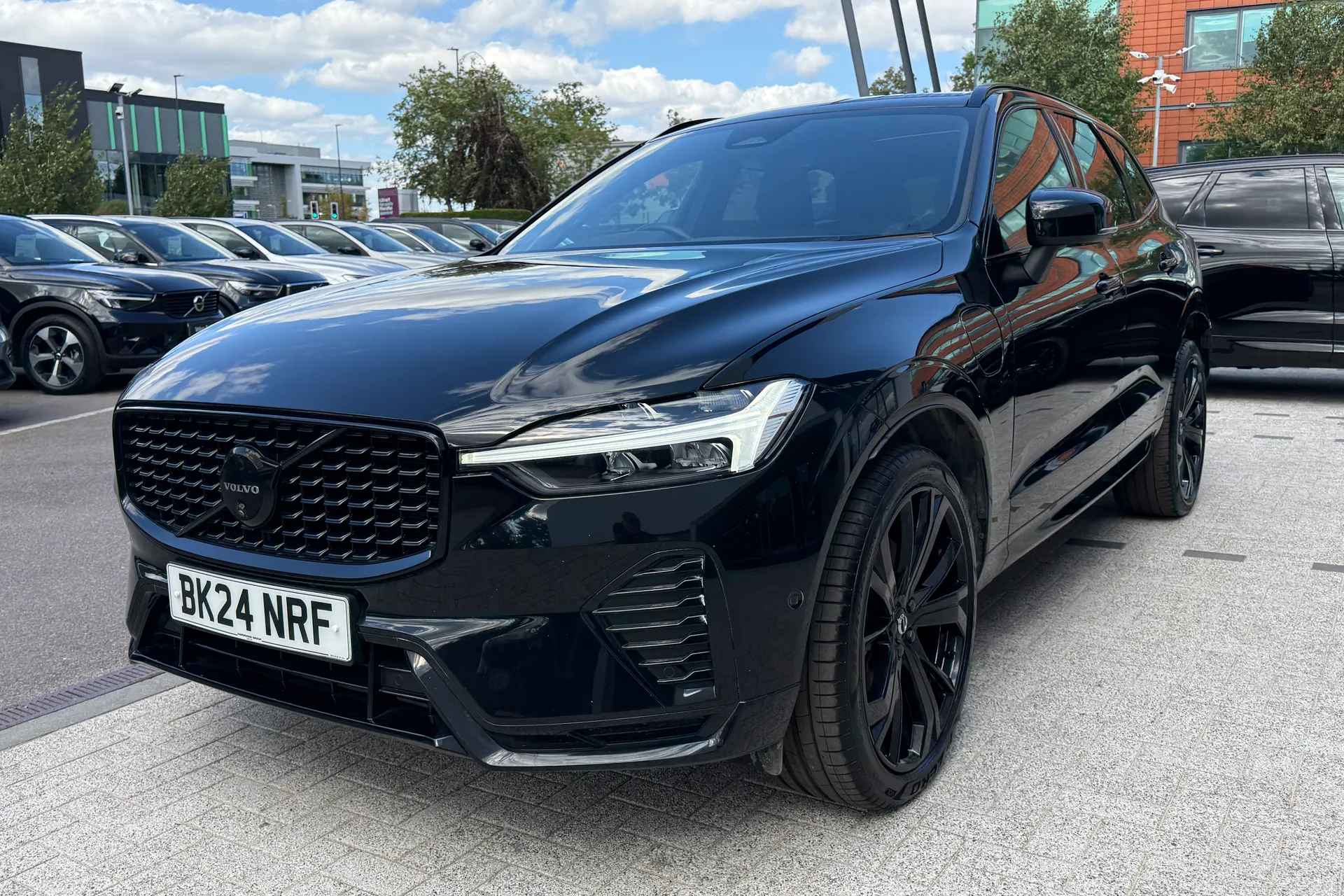 Volvo XC60 thumbnail image number 12