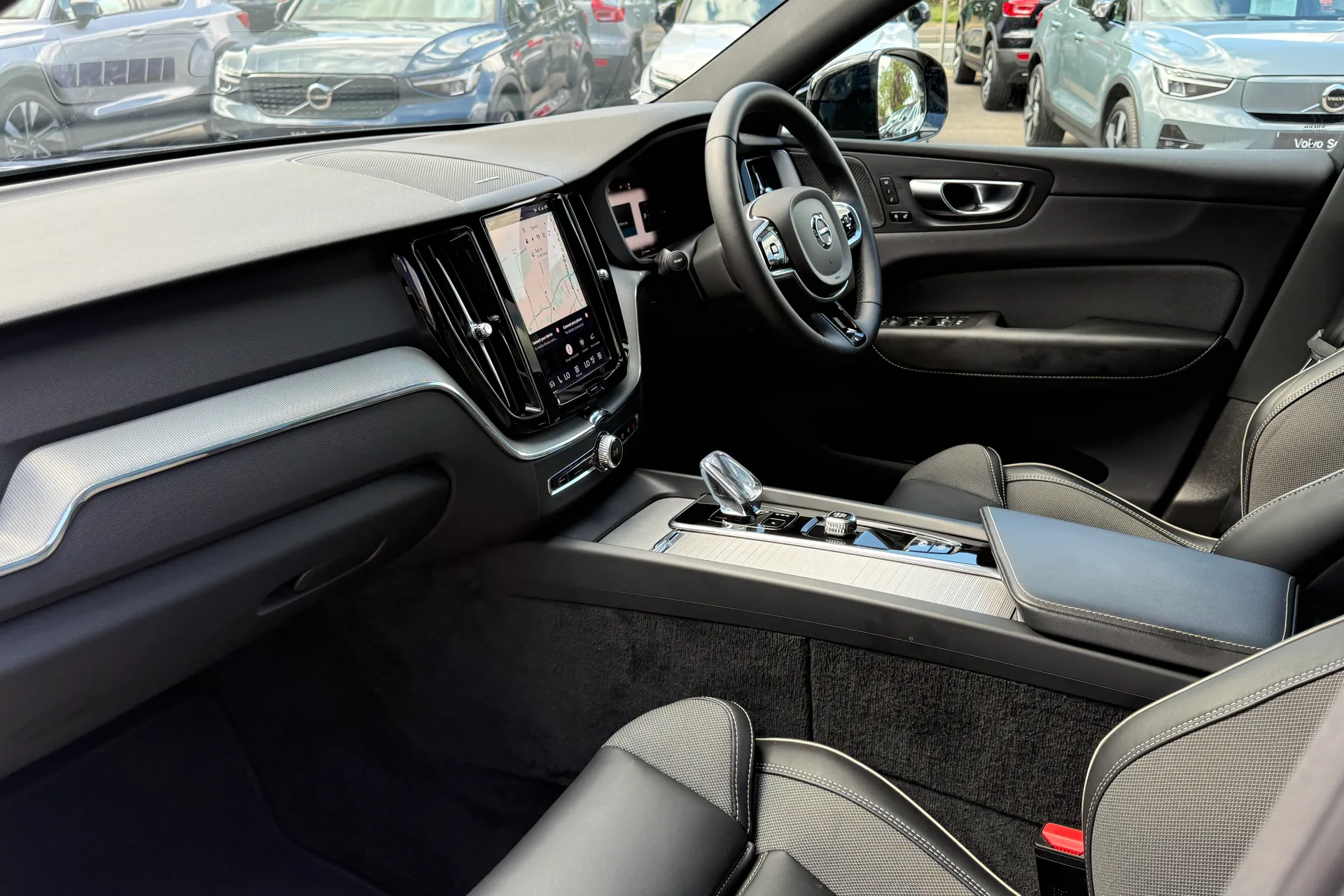 Volvo XC60 thumbnail image number 27
