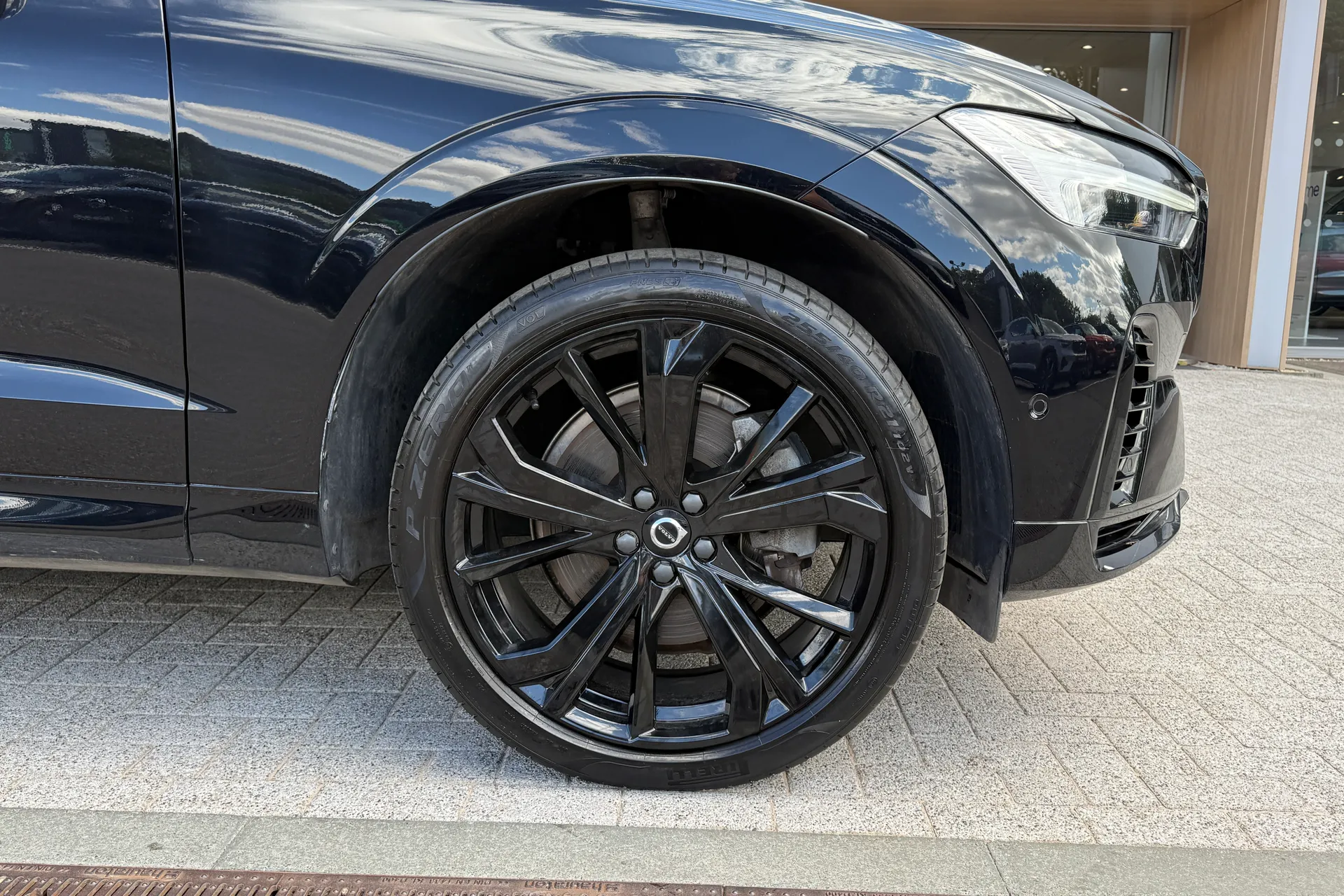 Volvo XC60 thumbnail image number 14