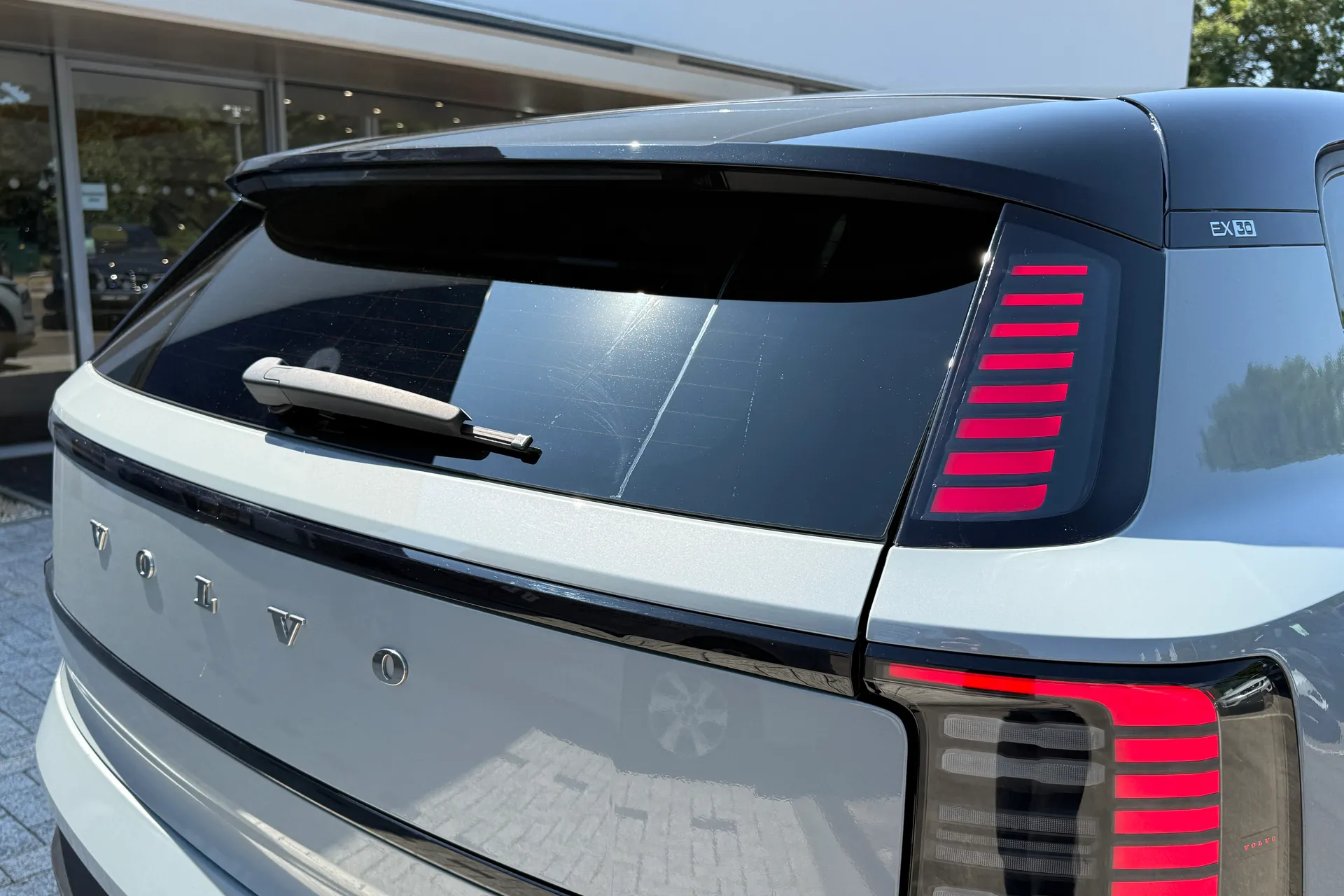 Volvo EX30 thumbnail image number 17