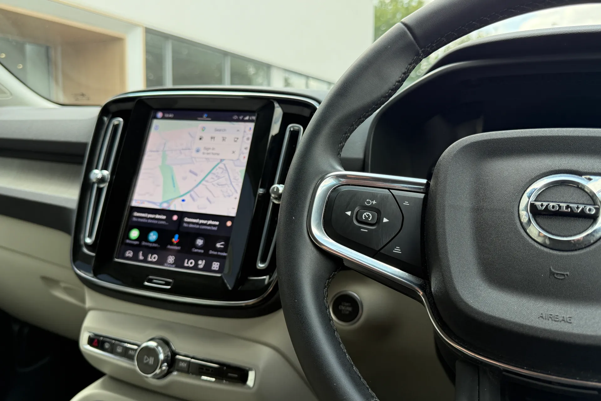Volvo XC40 thumbnail image number 35