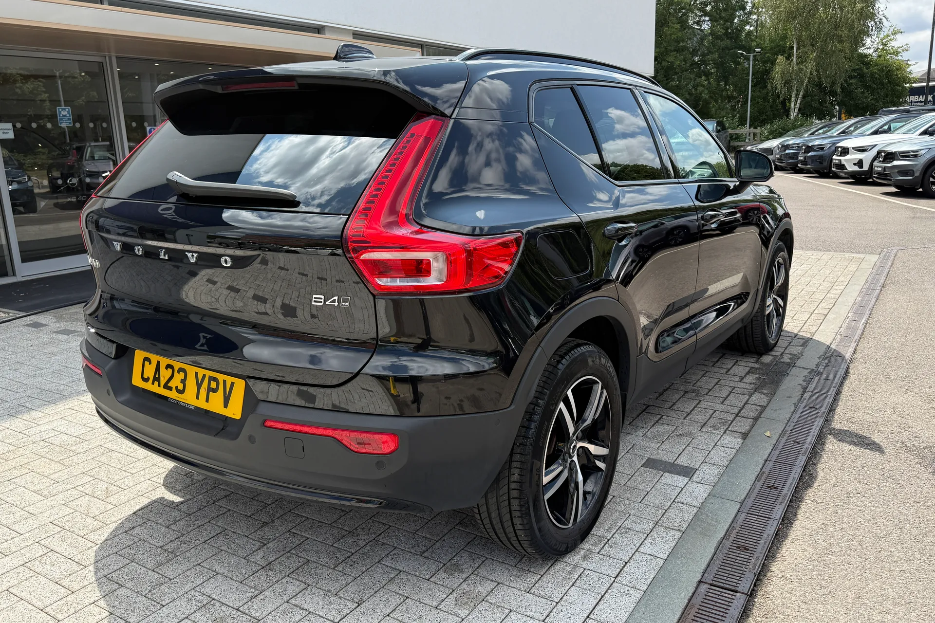 Volvo XC40 thumbnail image number 8