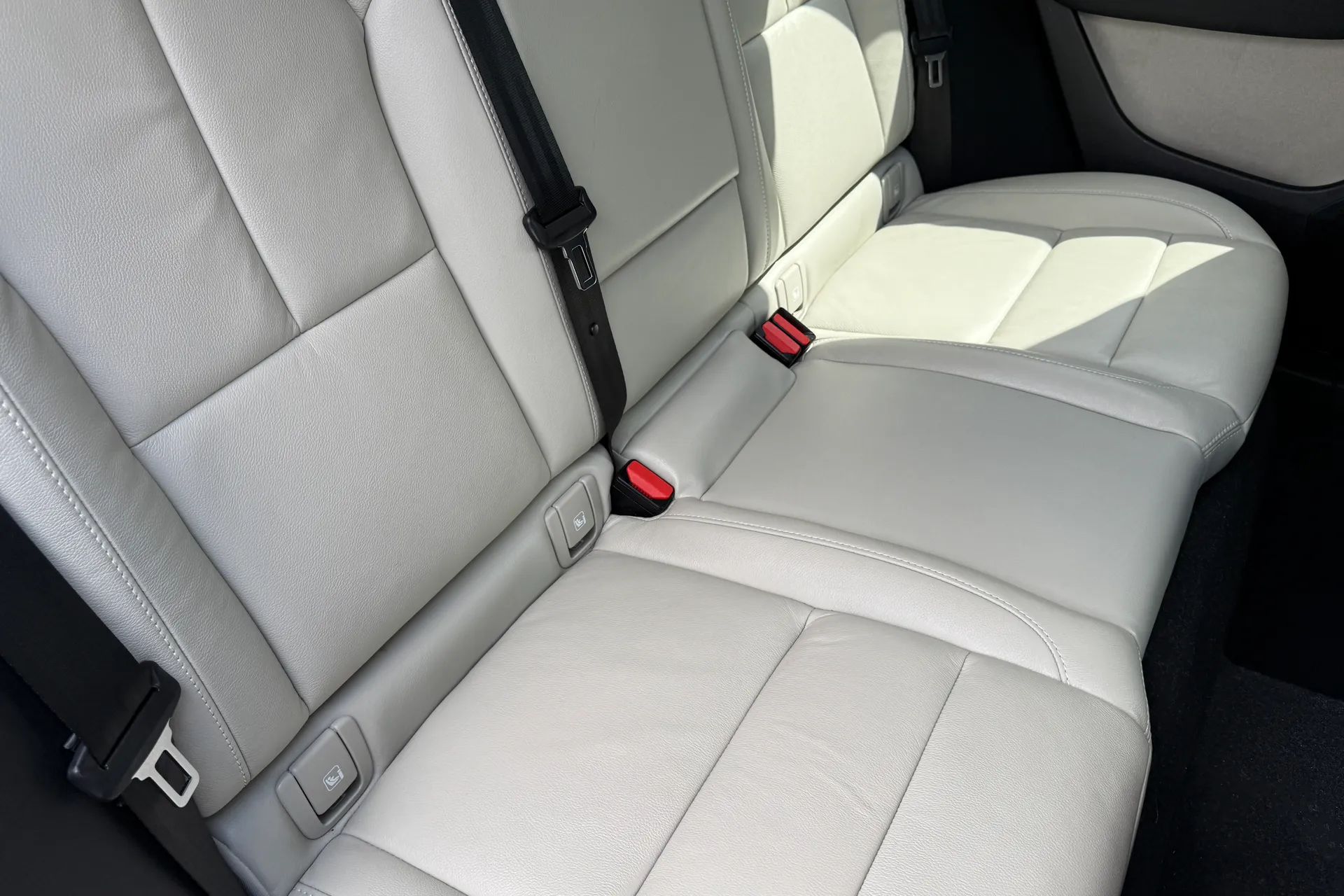 Volvo XC40 thumbnail image number 25