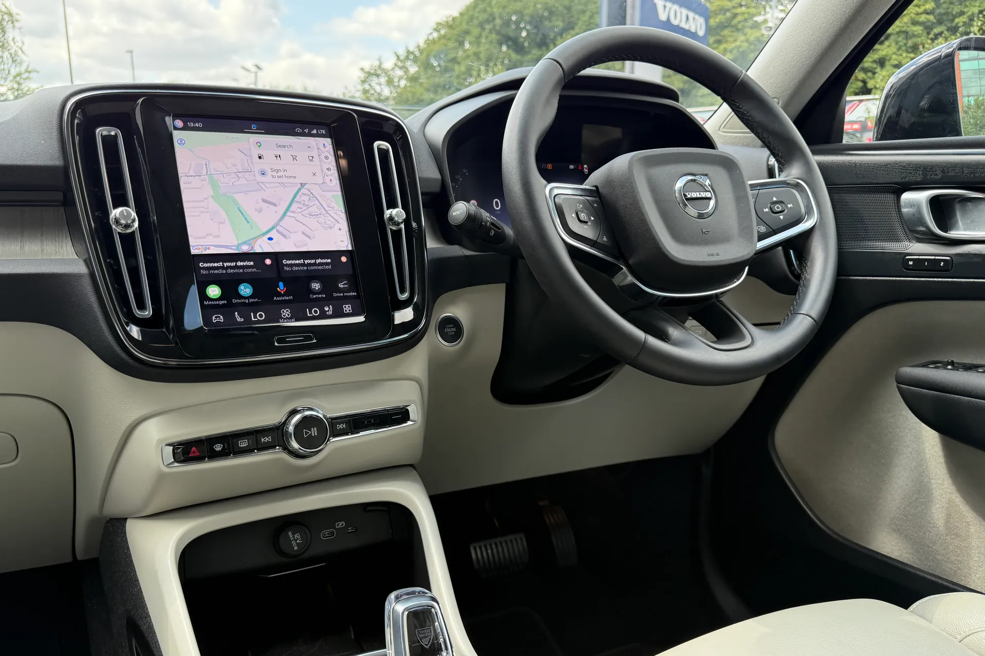 Volvo XC40 thumbnail image number 34