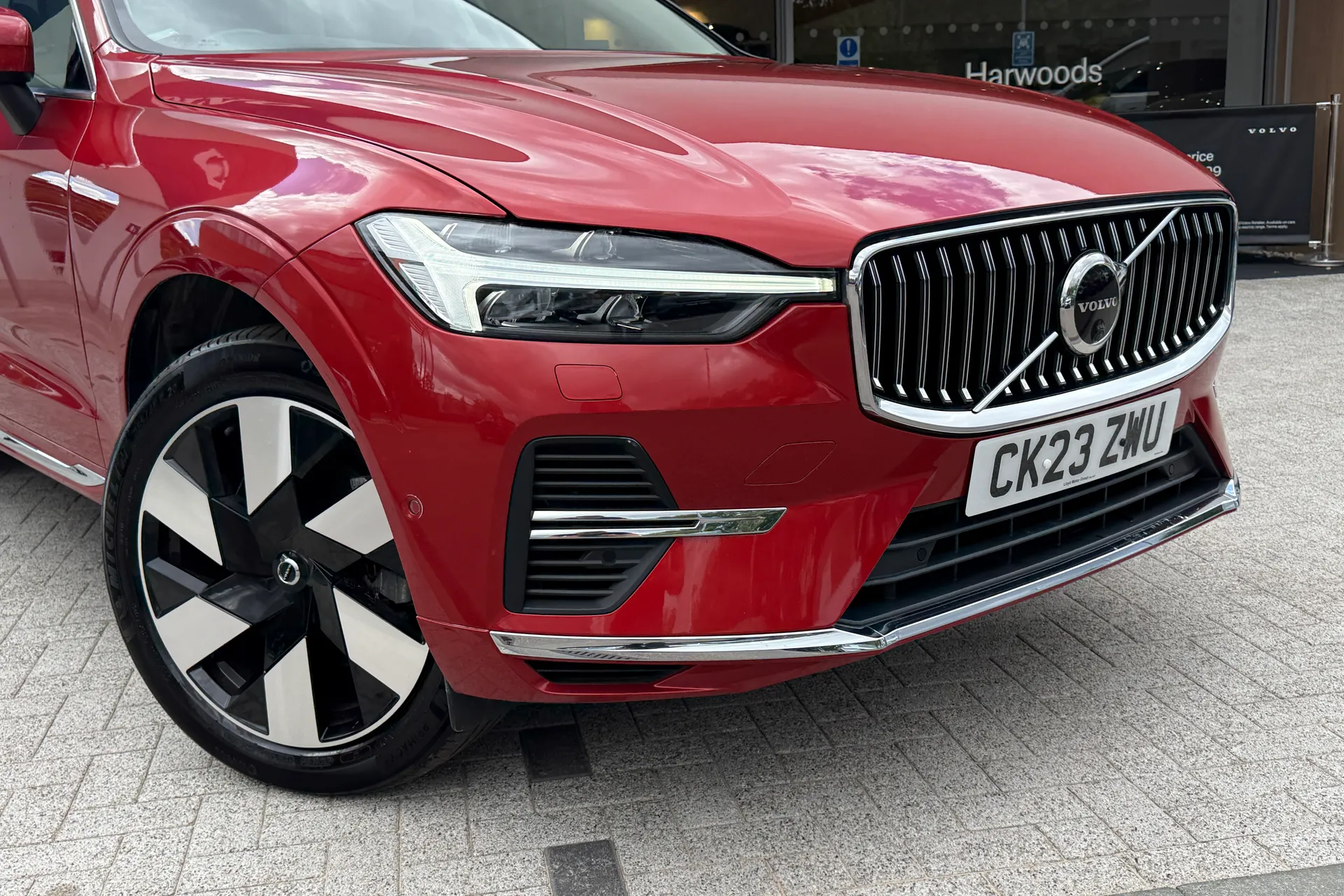 Volvo XC60 thumbnail image number 8