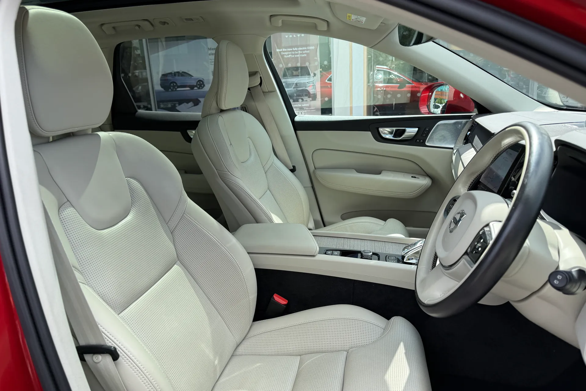 Volvo XC60 thumbnail image number 27