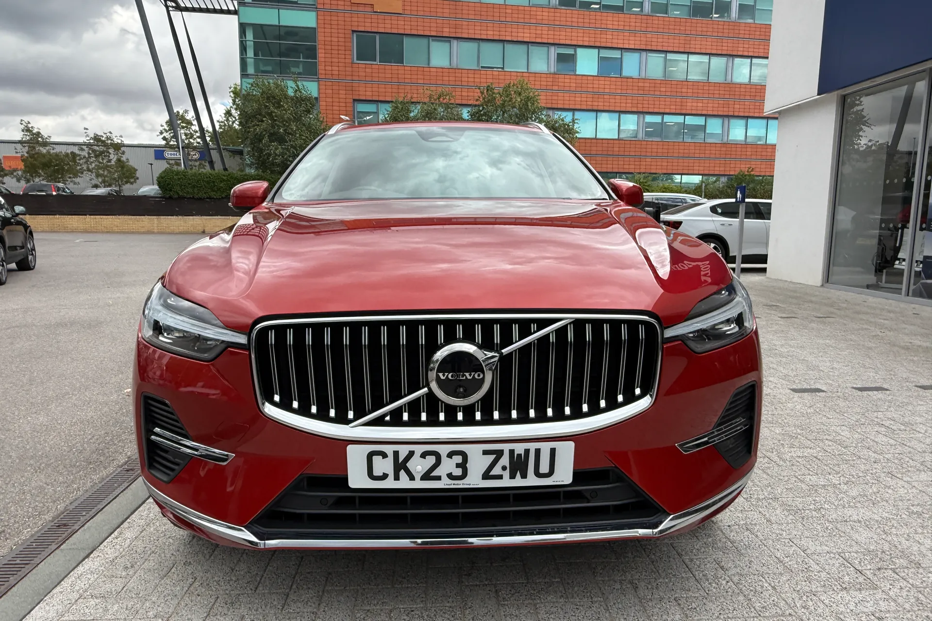 Volvo XC60 thumbnail image number 13