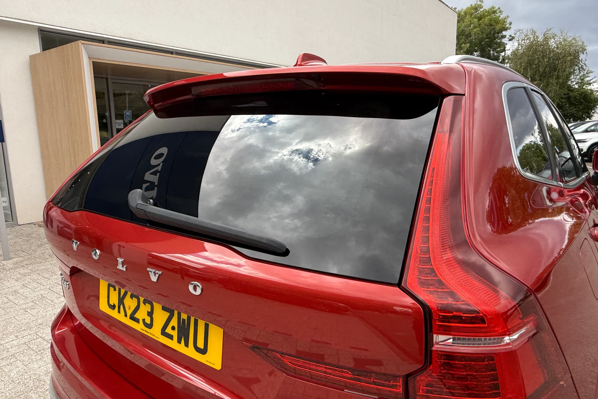 Volvo XC60 thumbnail image number 18