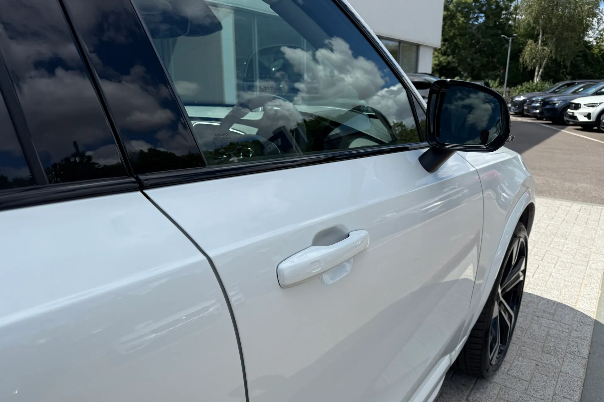 Volvo XC90 thumbnail image number 18