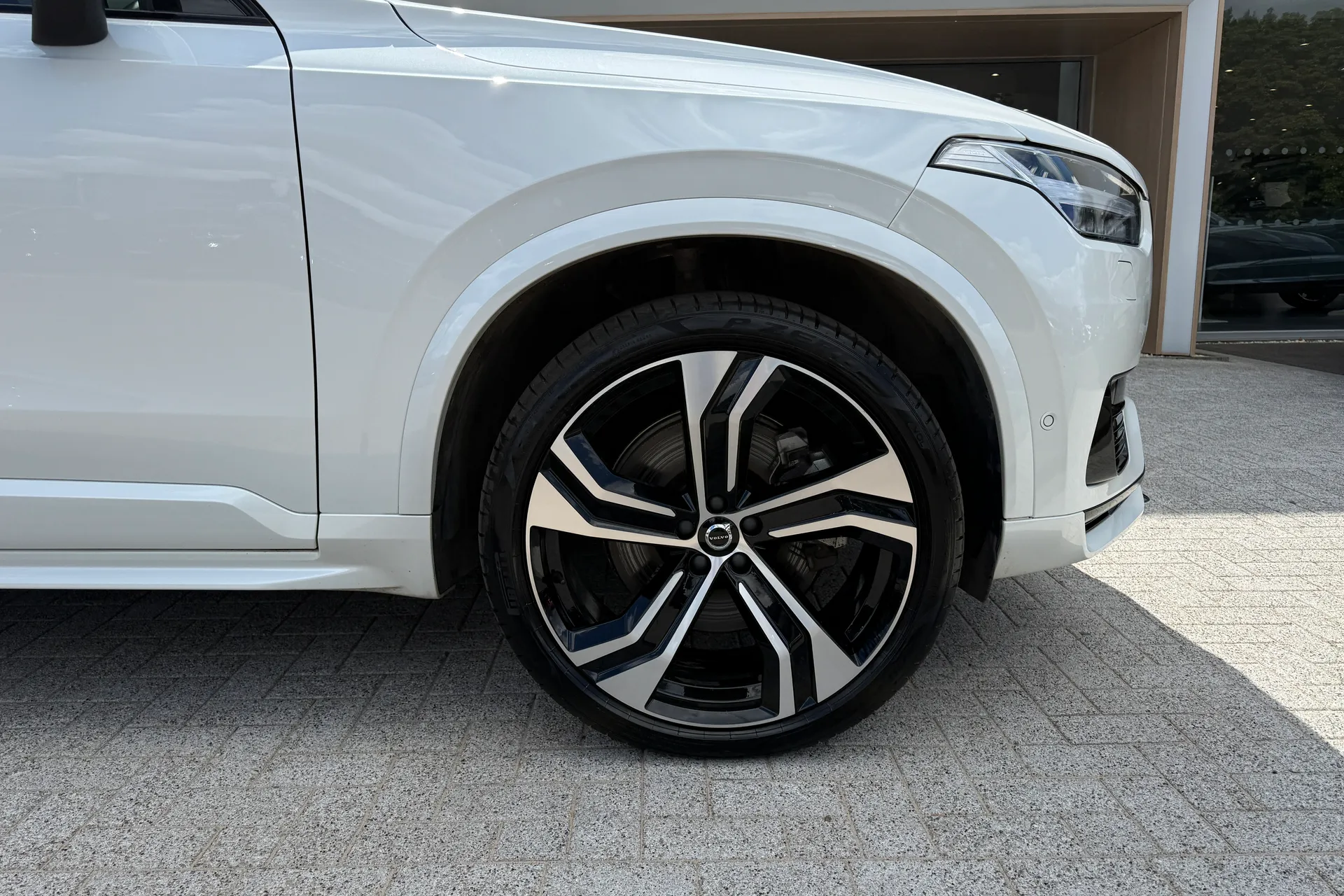 Volvo XC90 thumbnail image number 17
