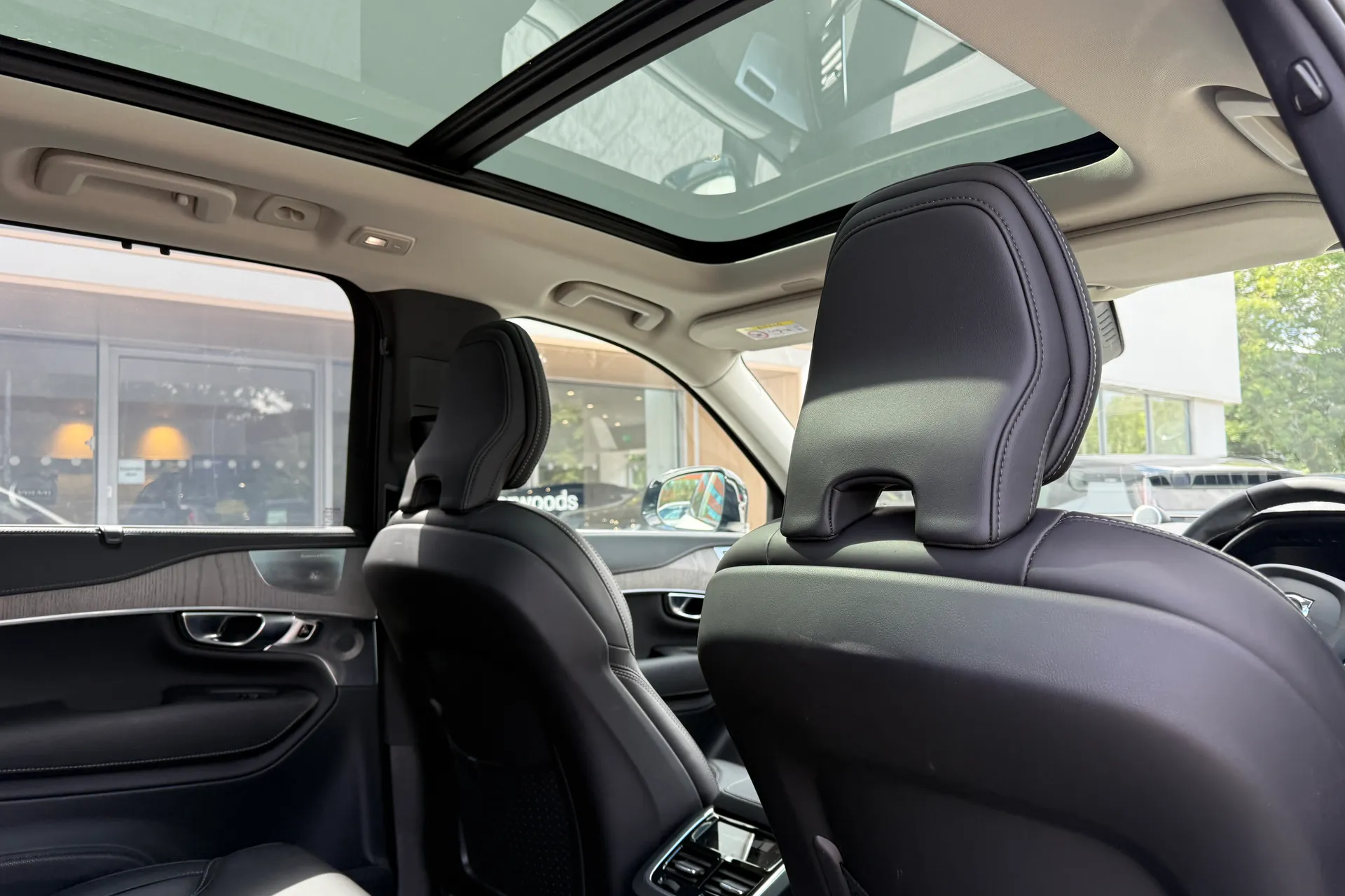Volvo XC90 thumbnail image number 26