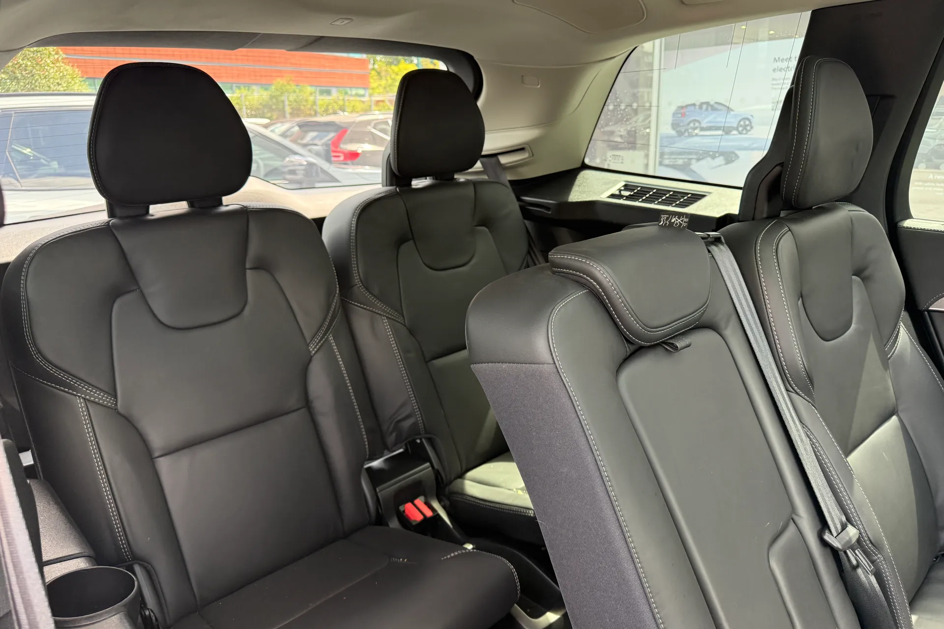 Volvo XC90 thumbnail image number 8