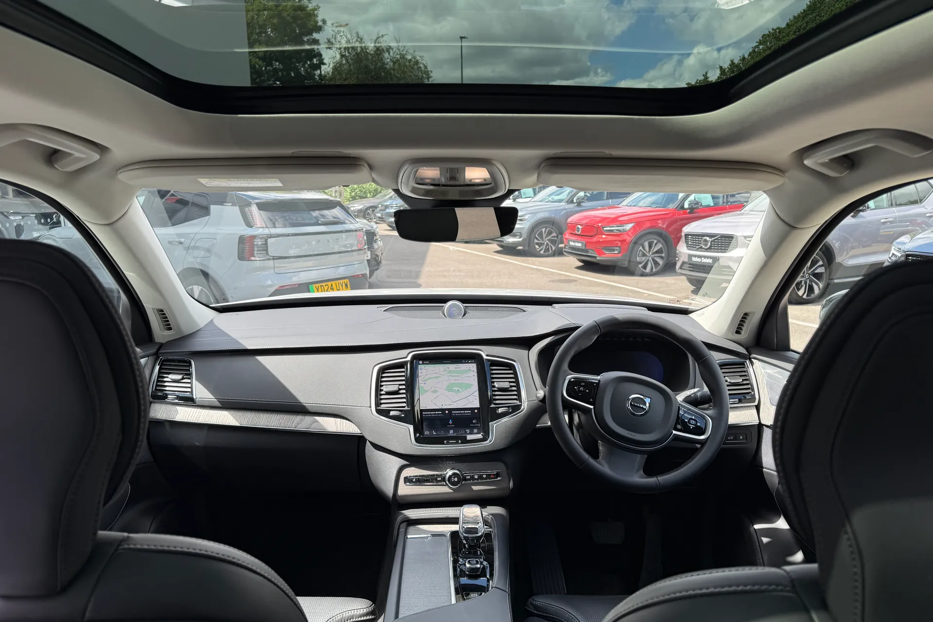 Volvo XC90 thumbnail image number 3