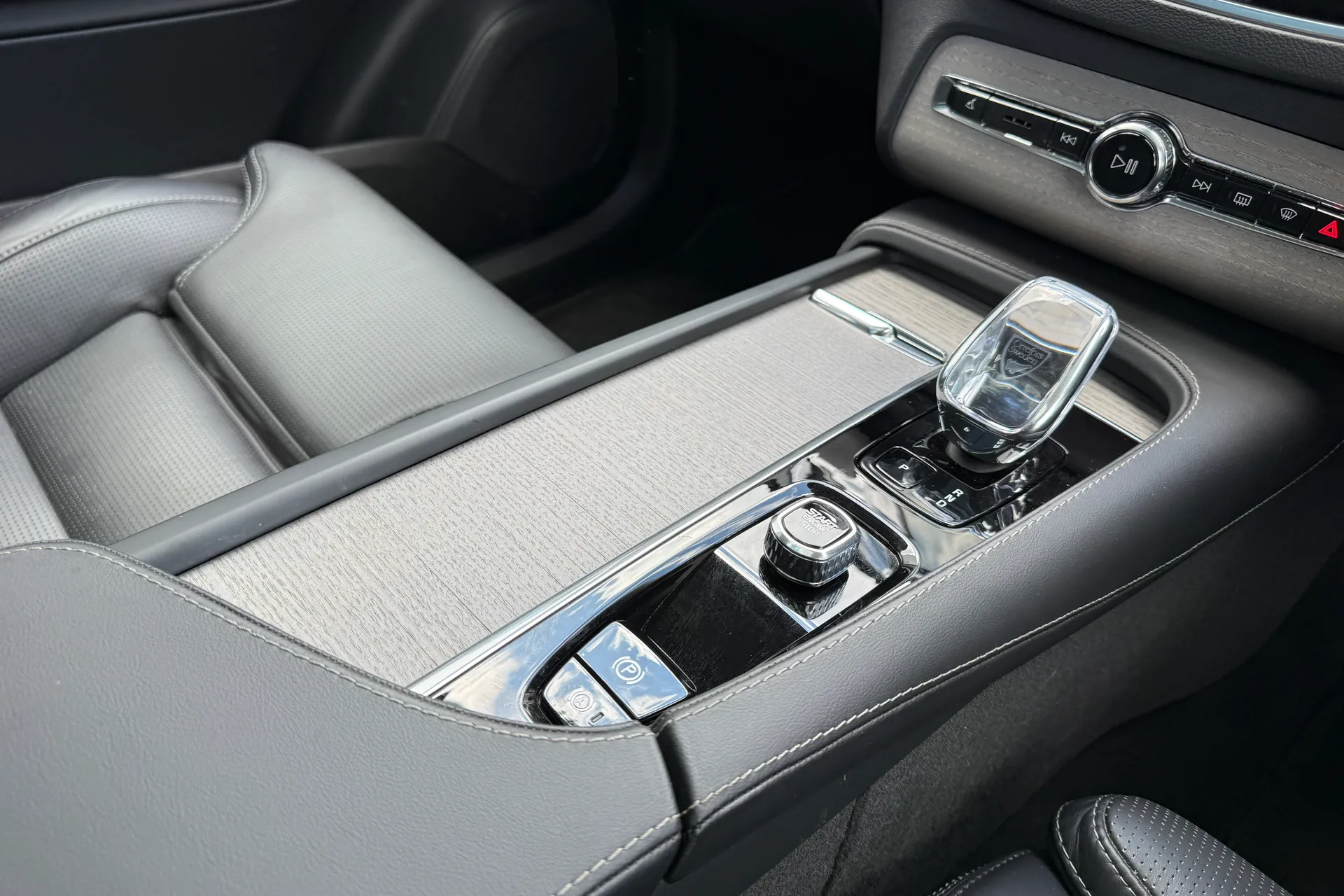 Volvo XC90 thumbnail image number 45
