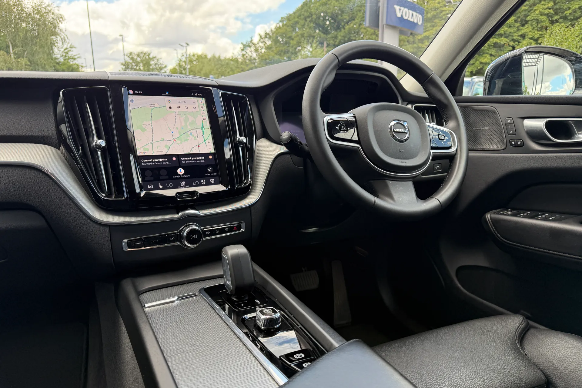 Volvo XC60 thumbnail image number 34