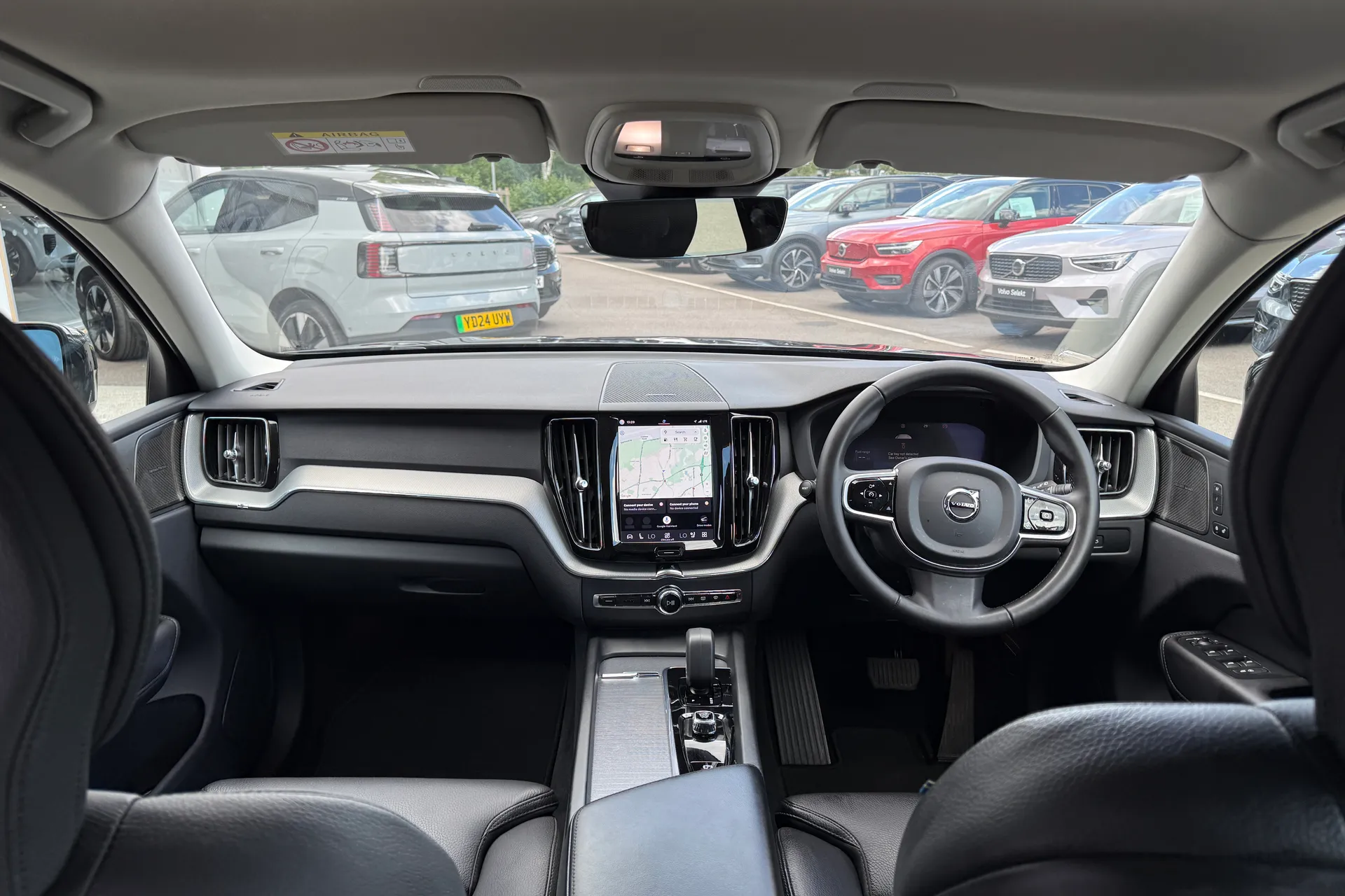 Volvo XC60 thumbnail image number 3